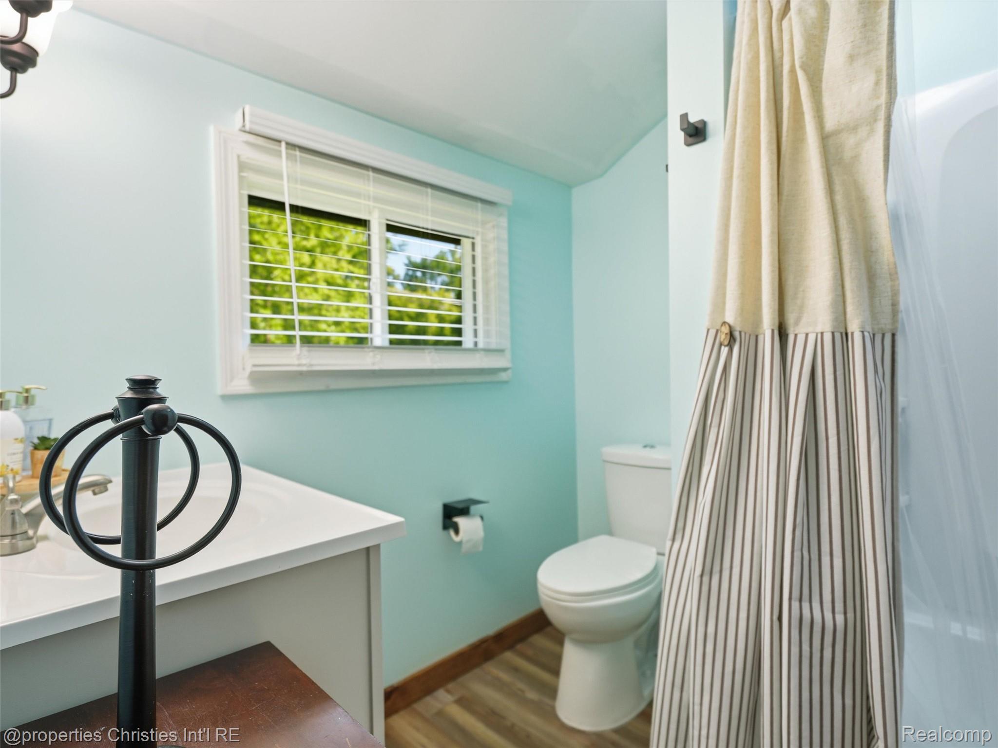 4645 Downing Drive Property Photo 13