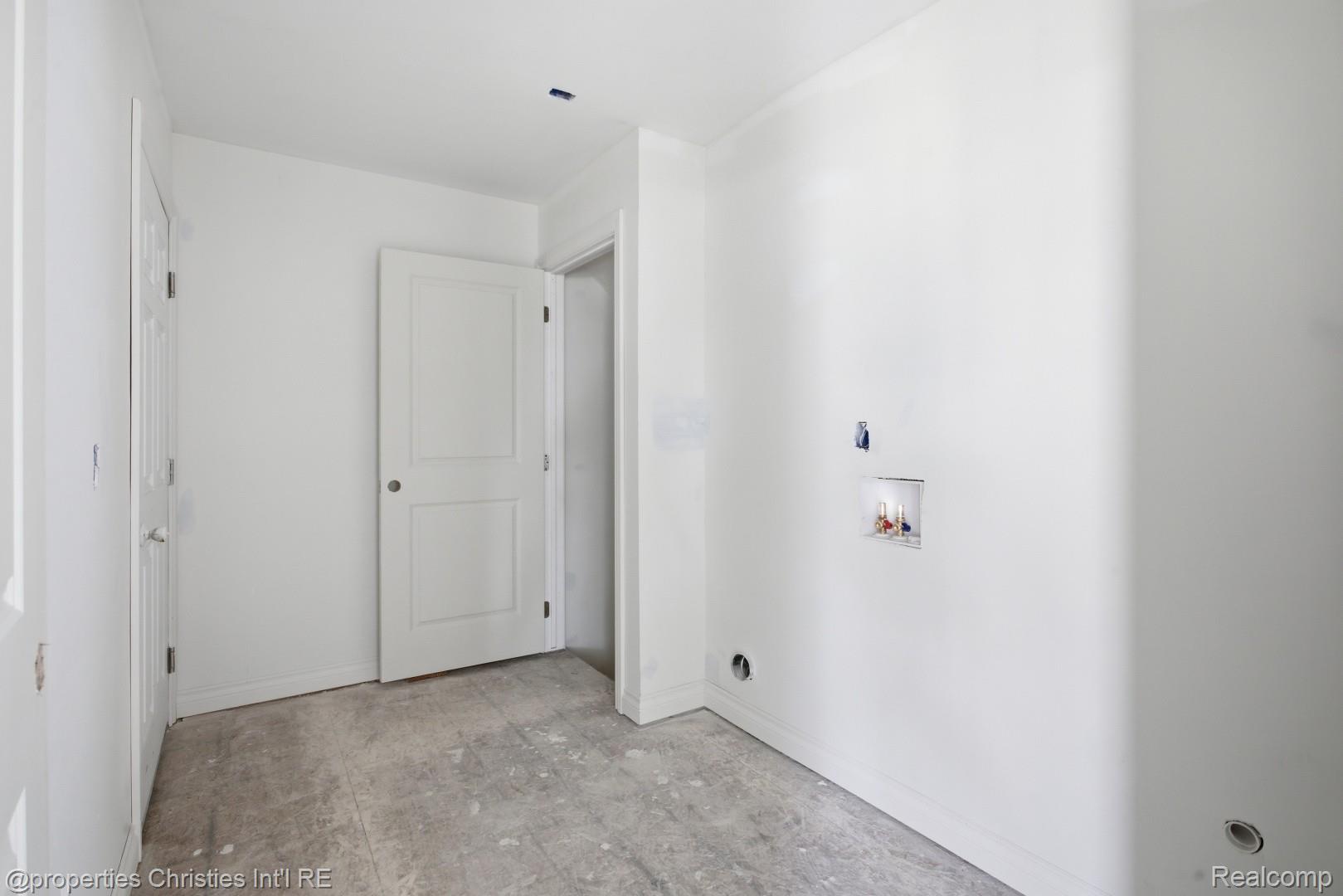 817 Nelsons Ridge Drive Property Photo 23