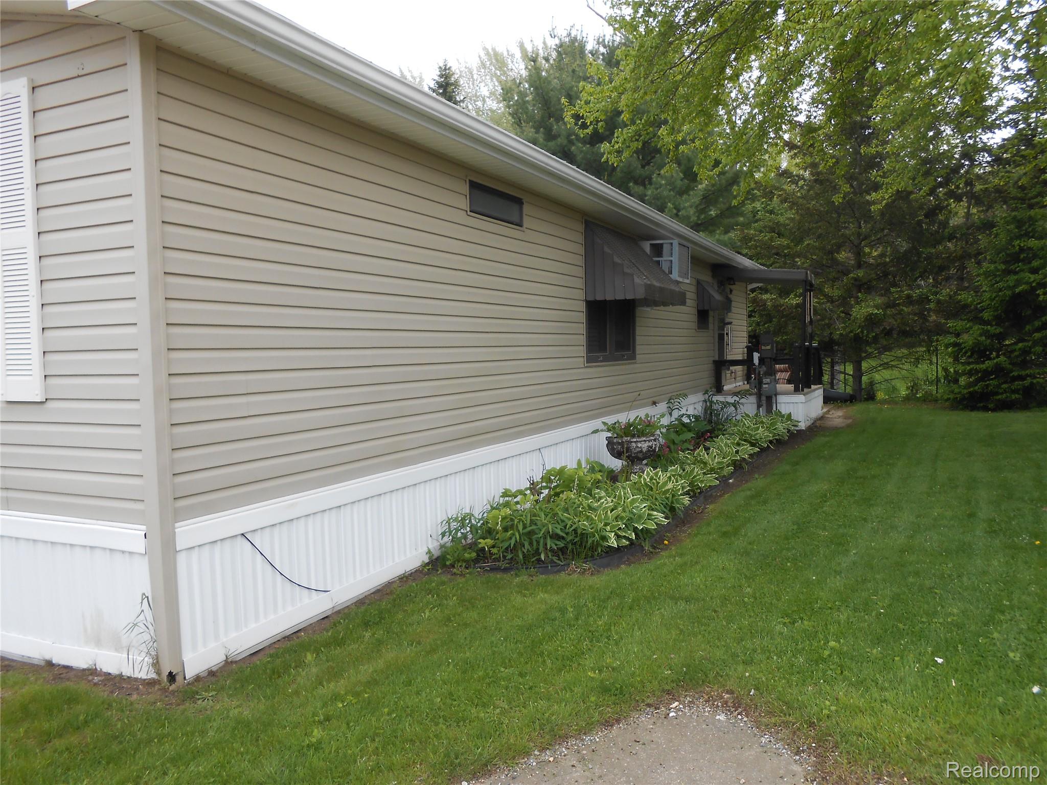 256 Shoreline Property Photo 4