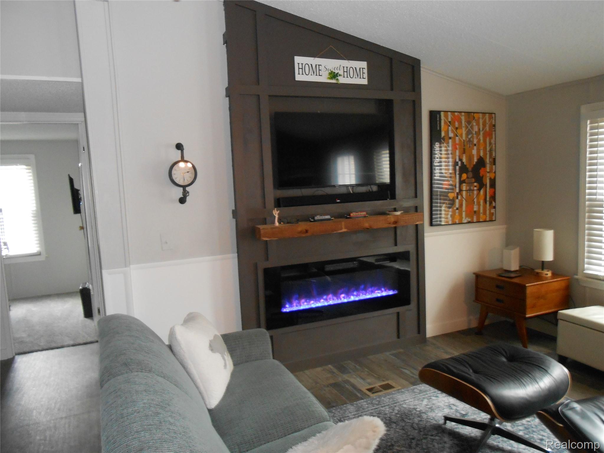 256 Shoreline Property Photo 7
