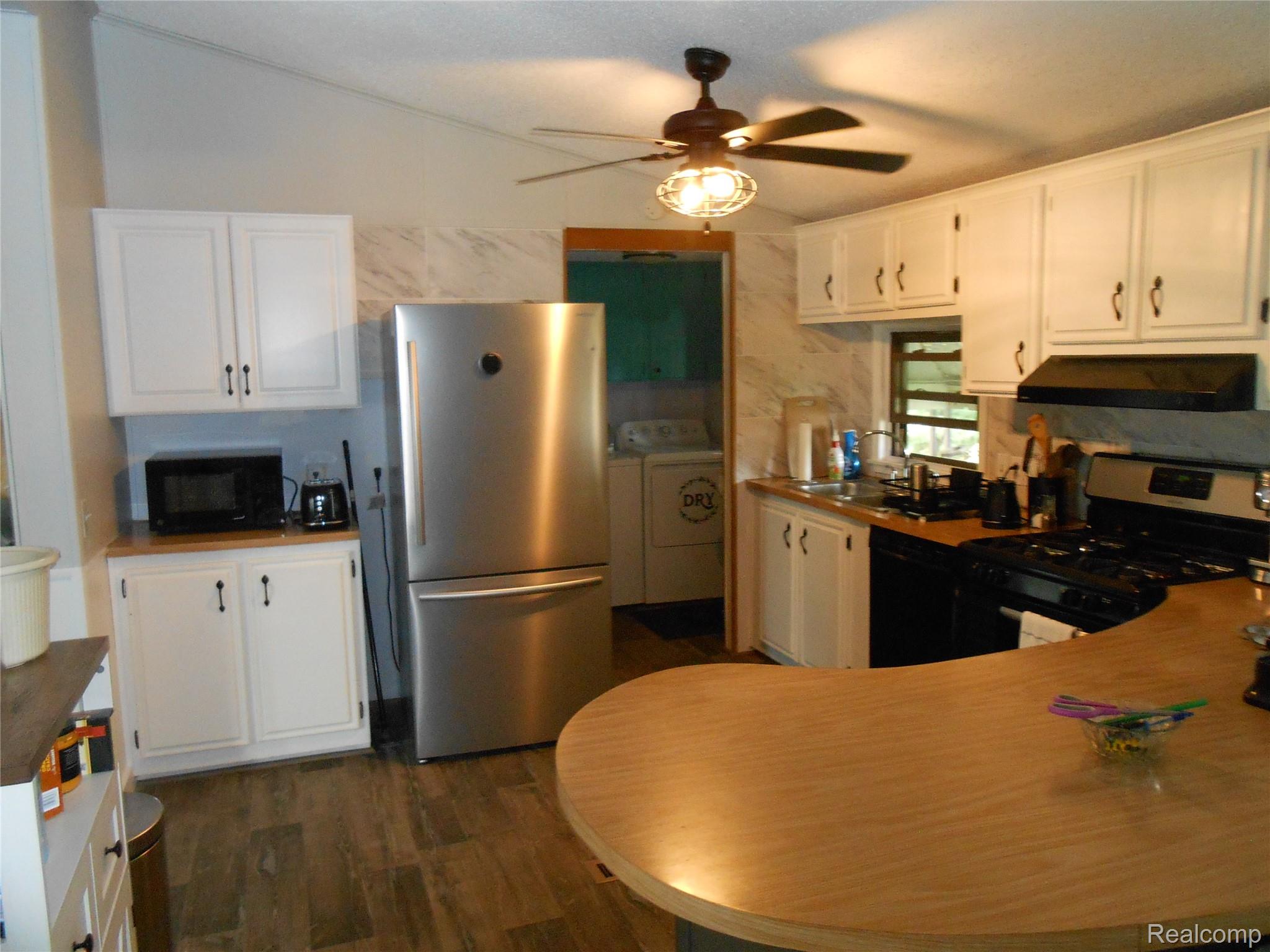 256 Shoreline Property Photo 8