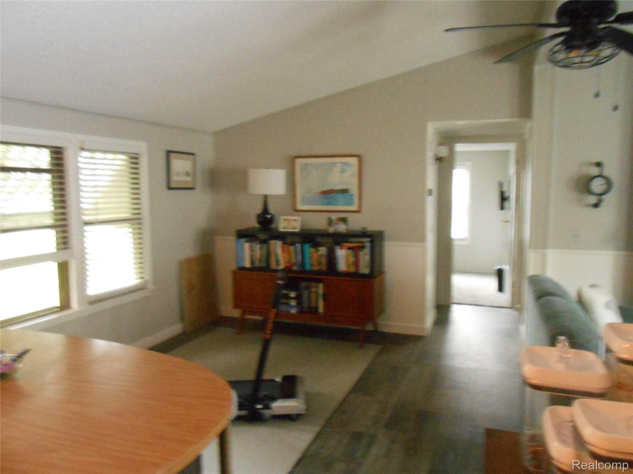 256 Shoreline Property Photo 10