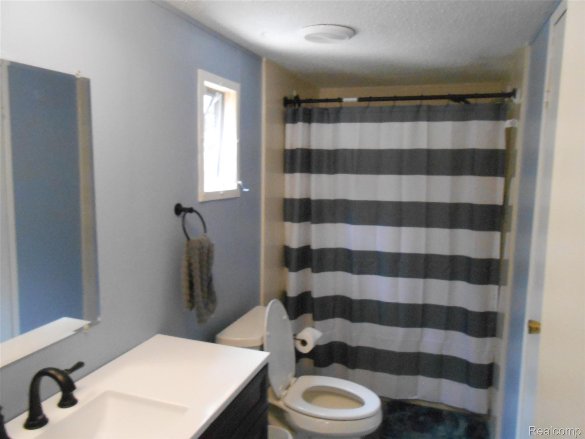 256 Shoreline Property Photo 17