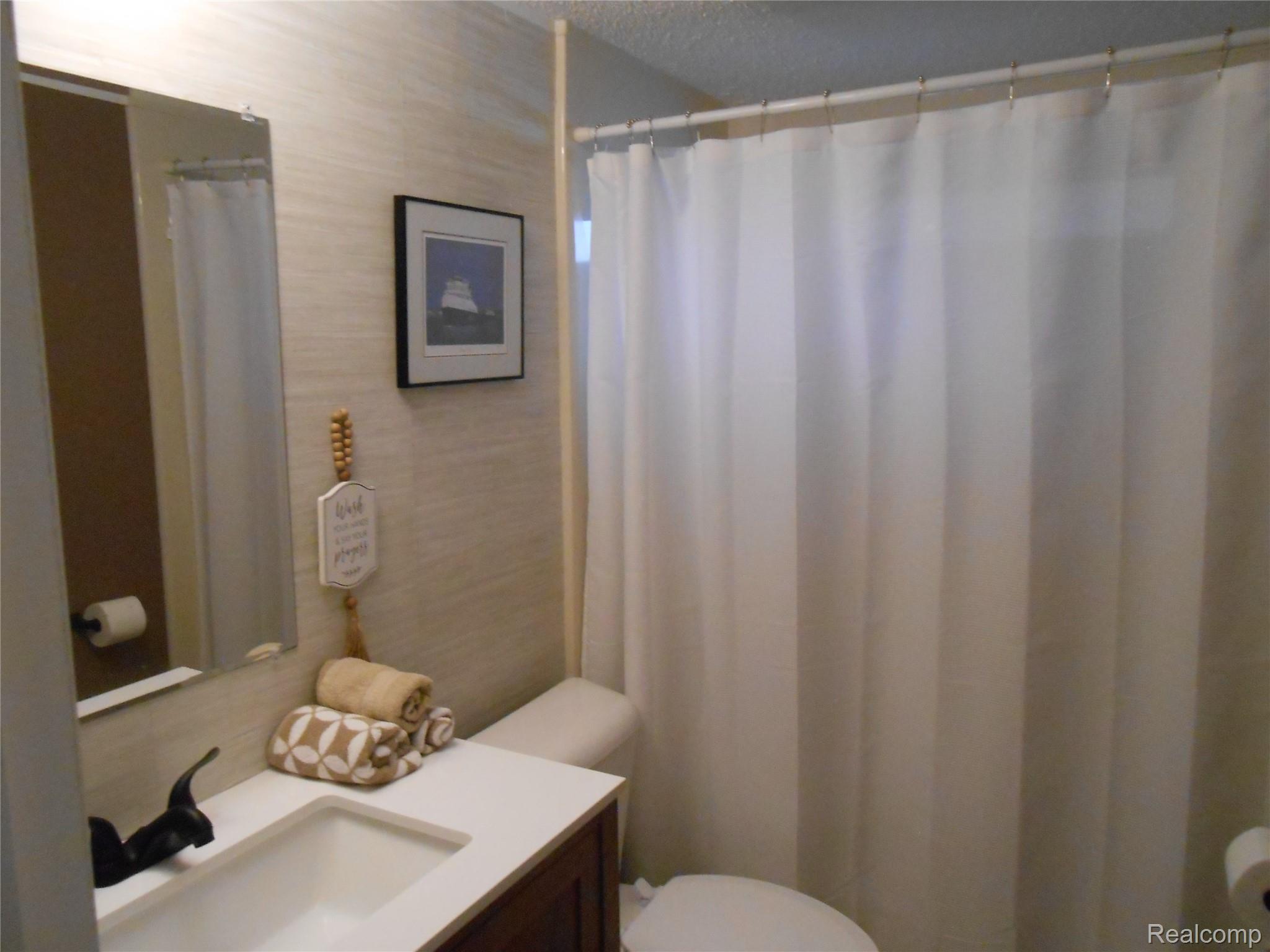 256 Shoreline Property Photo 18