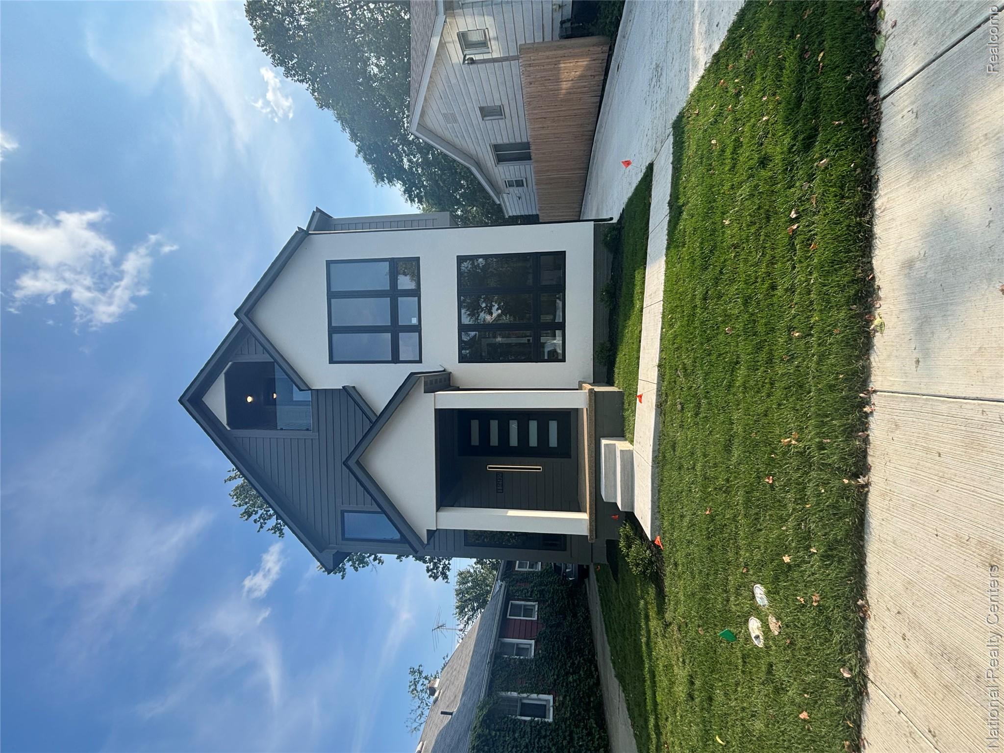 1292 Holland Street Property Photo 1
