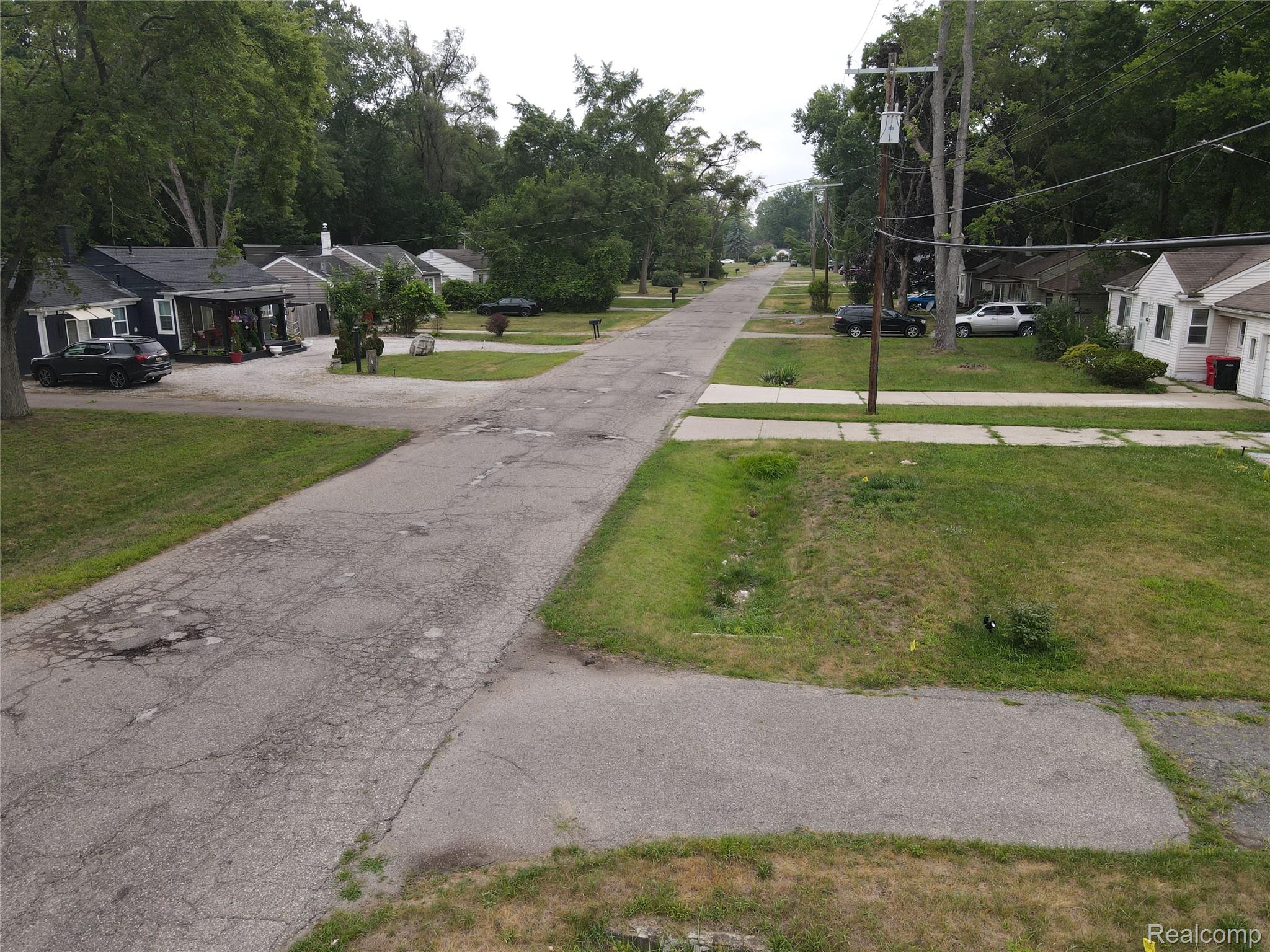 21148 Midway Avenue Property Photo 21