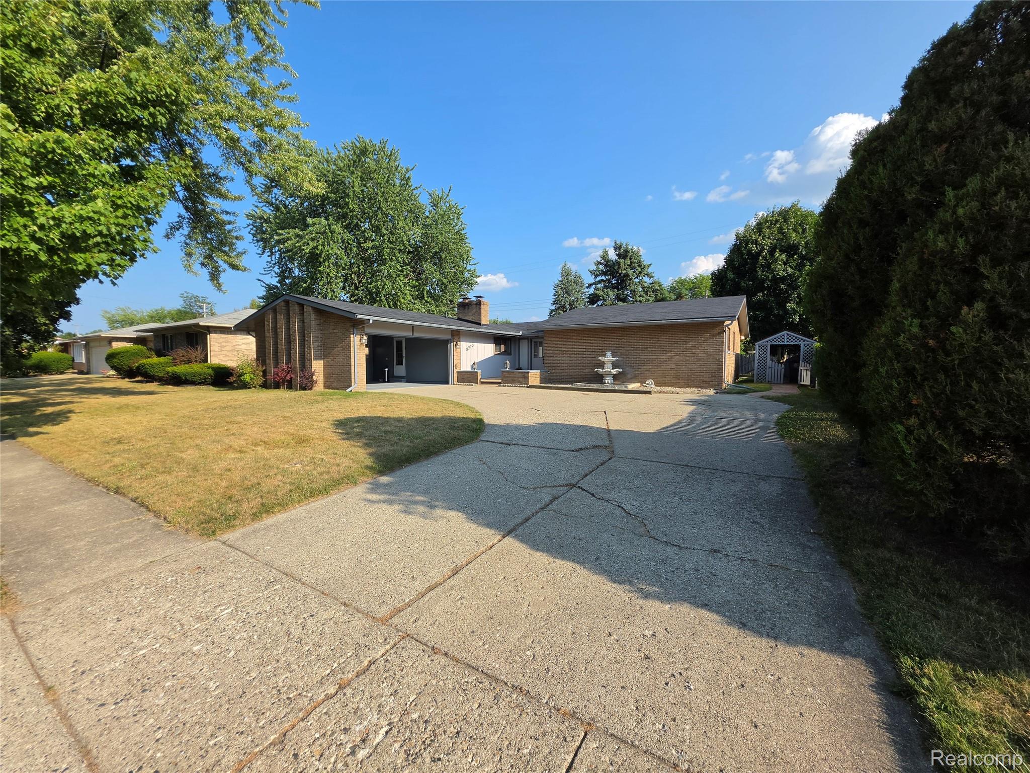 3710 Worchester Drive Property Photo 1