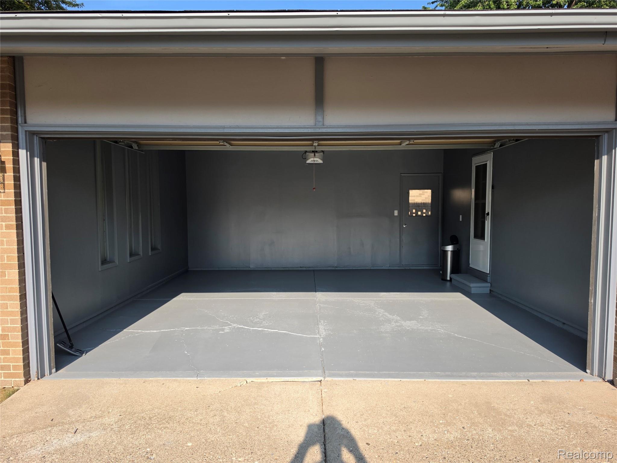 3710 Worchester Drive Property Photo 4