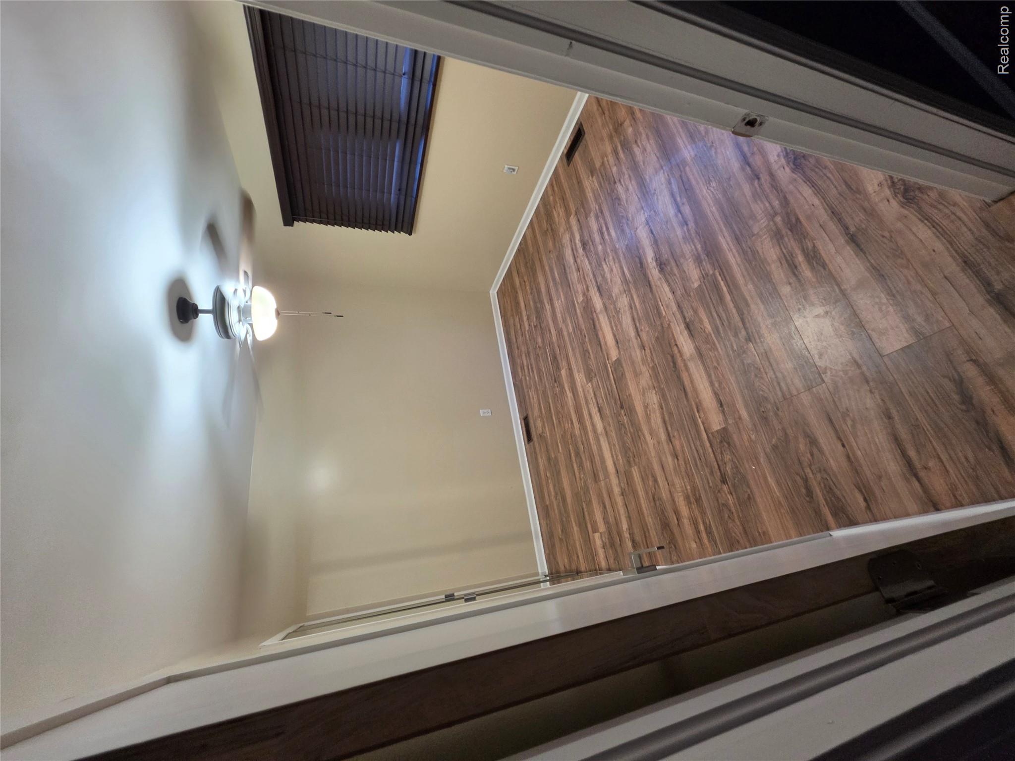 3710 Worchester Drive Property Photo 16