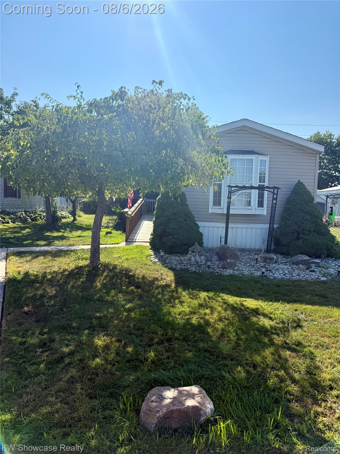 2263 Evergreen Street Property Photo 1
