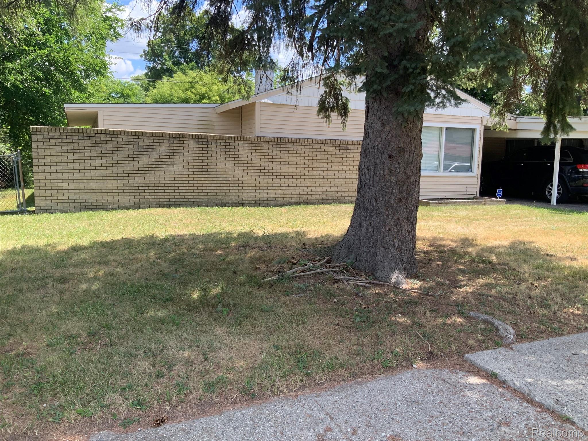 3513 Briarwood Drive Property Photo 1
