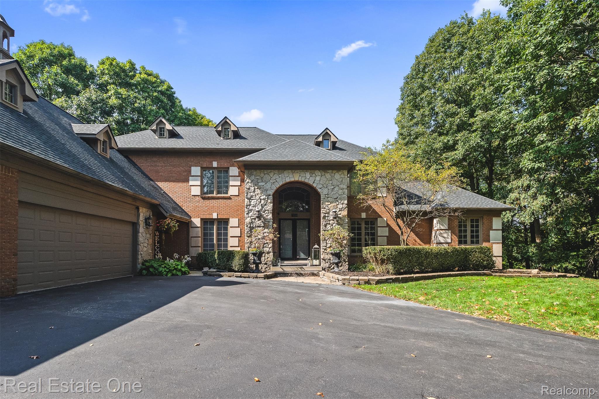 7798 Fieldstone Ridge Property Photo 10