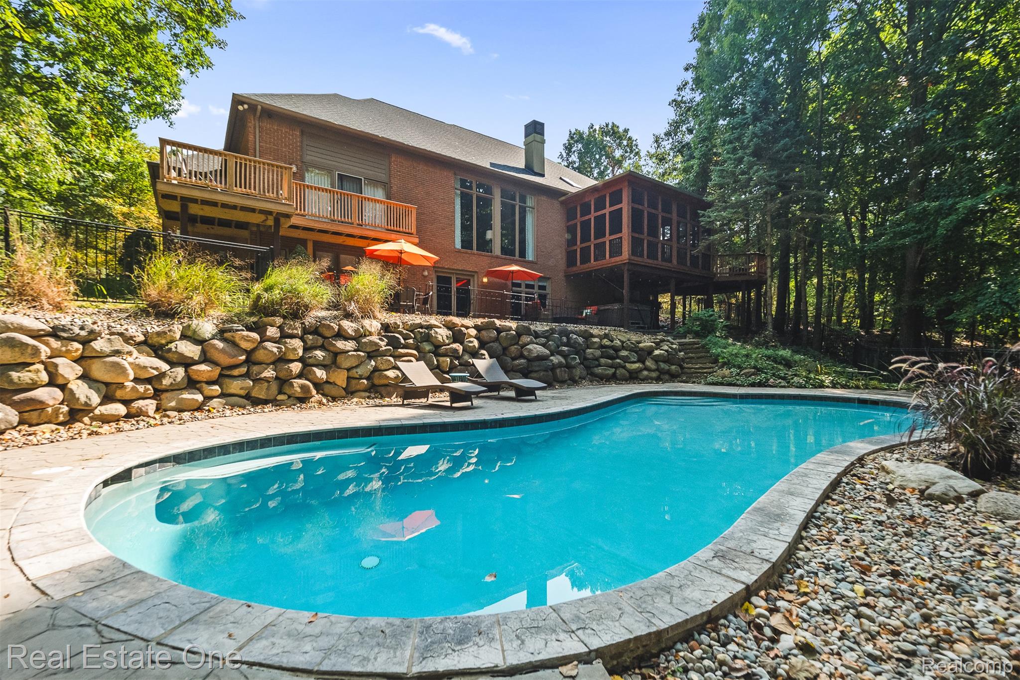7798 Fieldstone Ridge Property Photo 16