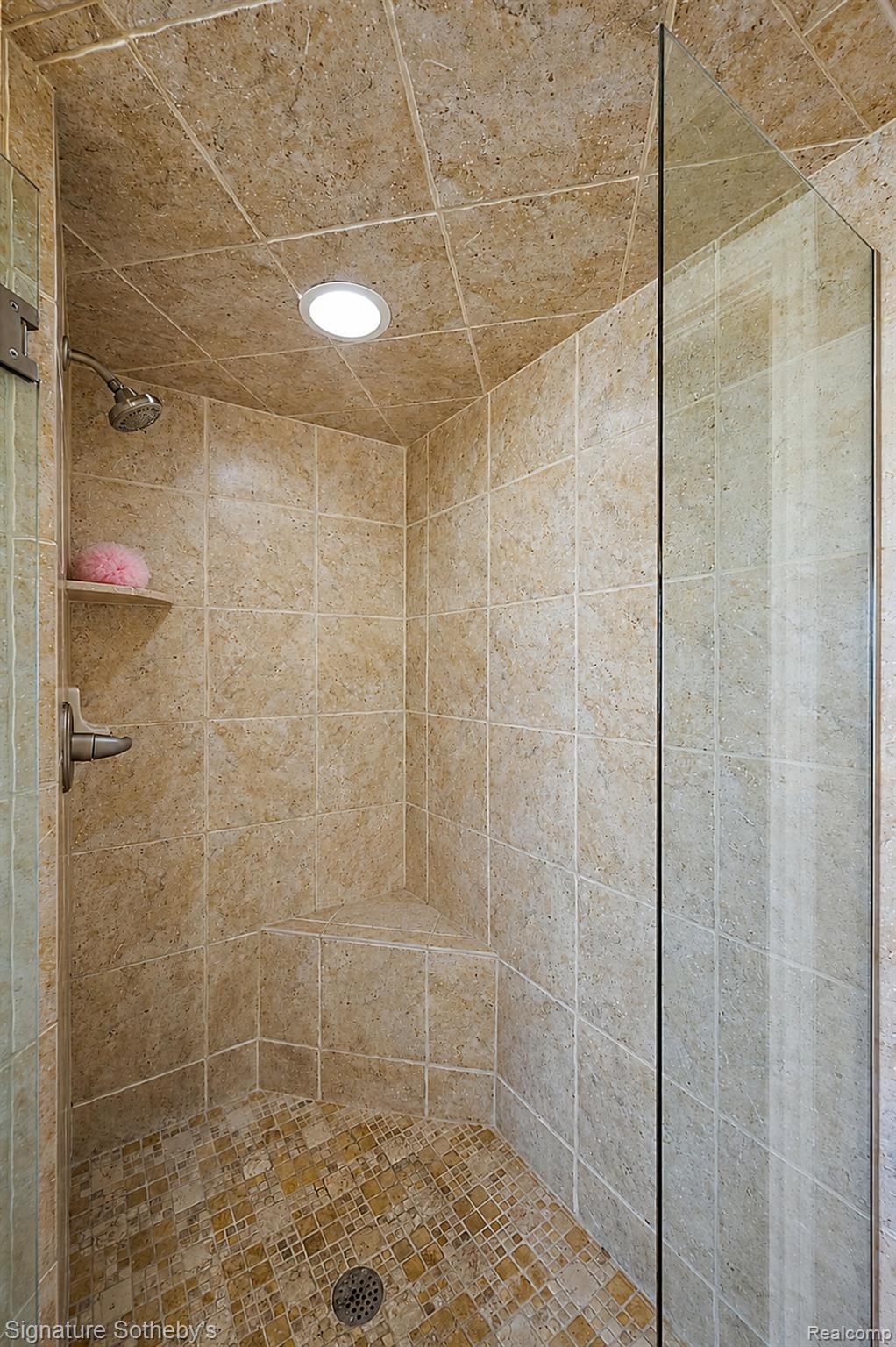 17862 Parkshore Drive Property Photo 22