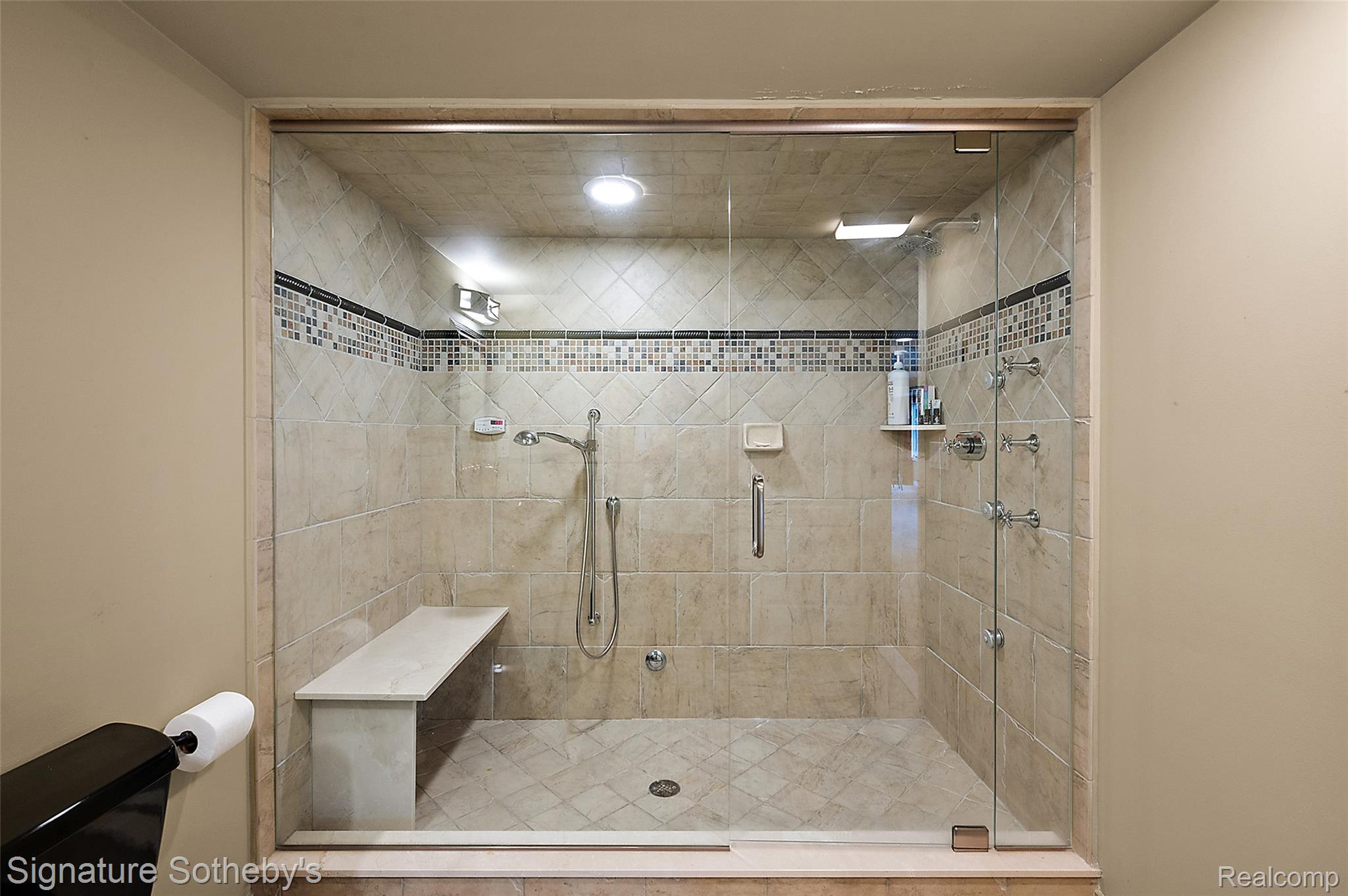 17862 Parkshore Drive Property Photo 37