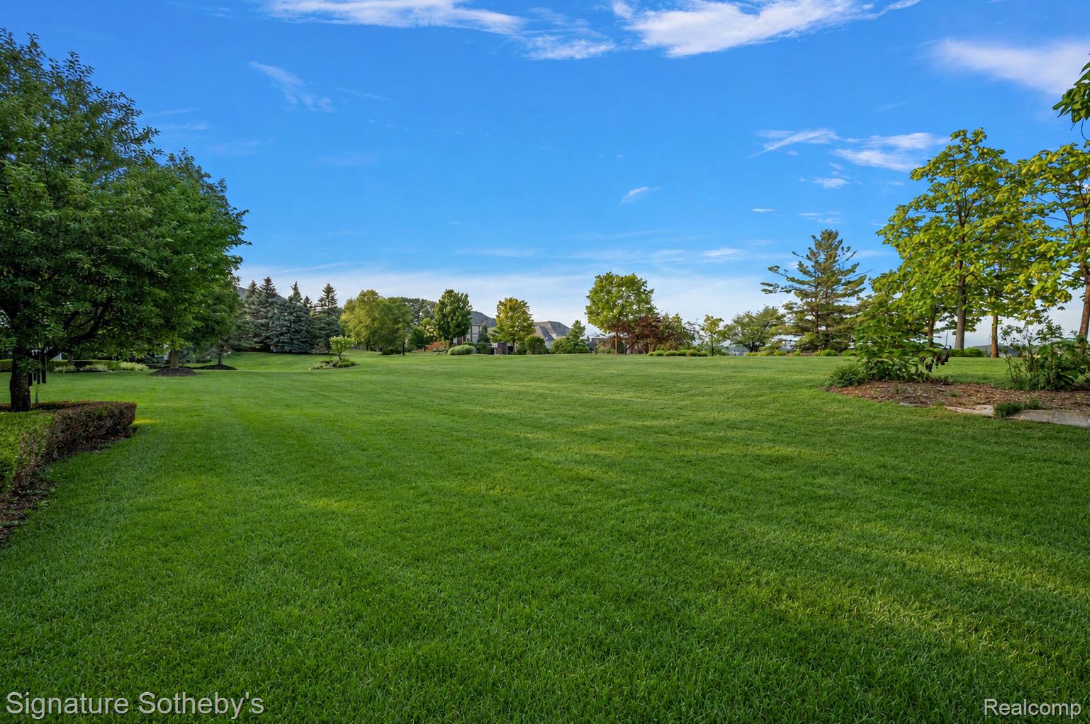 17862 Parkshore Drive Property Photo 40