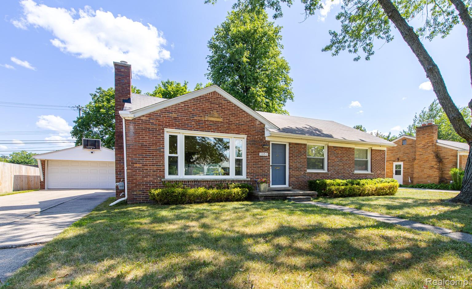 3852 Ravena Avenue Property Photo 1