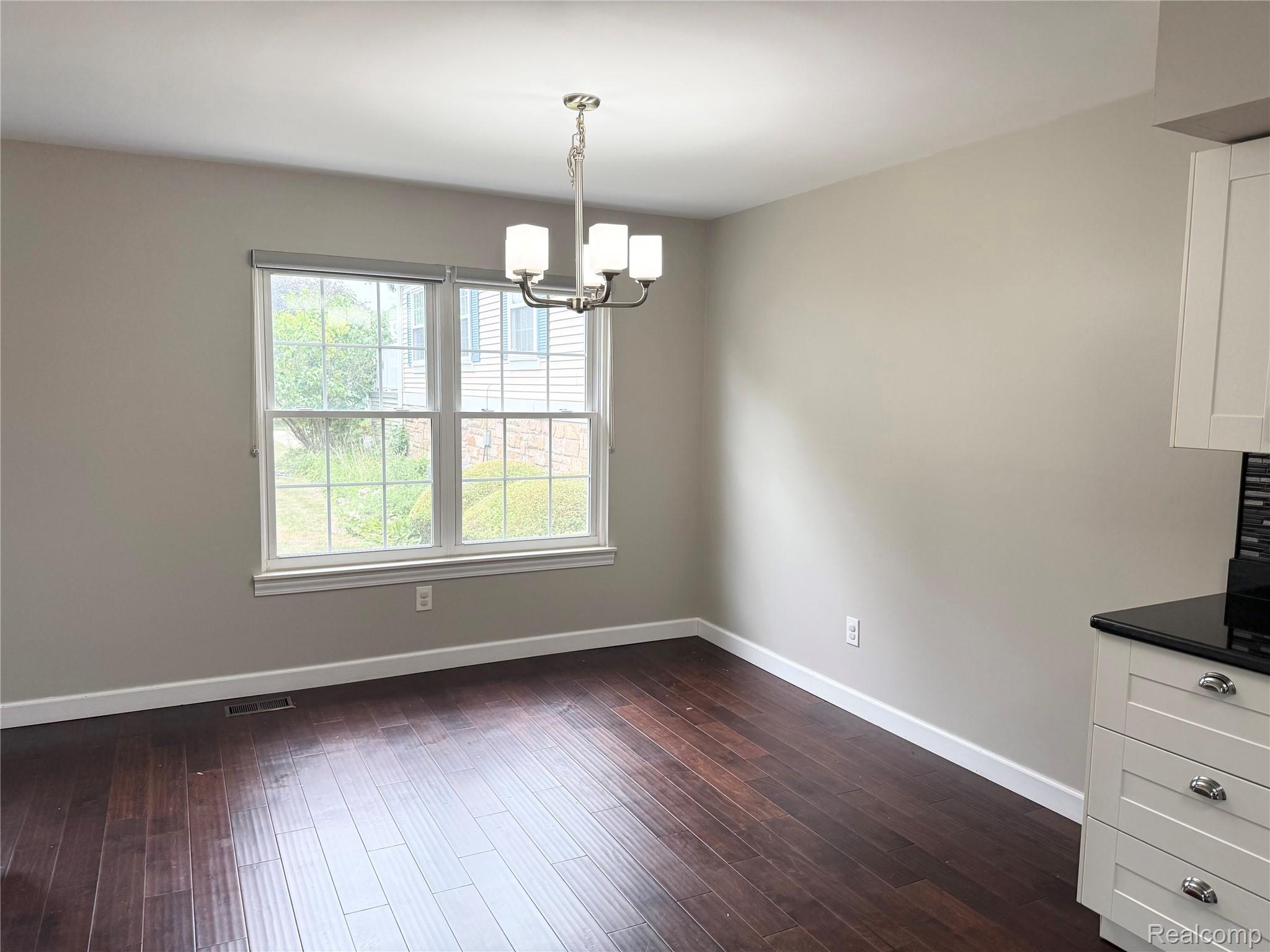 41732 Onaway Drive Property Photo 10