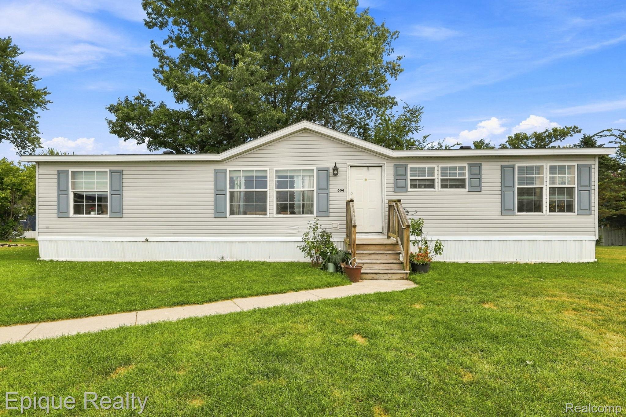 5247 Van Orden Road 604 Property Photo 1
