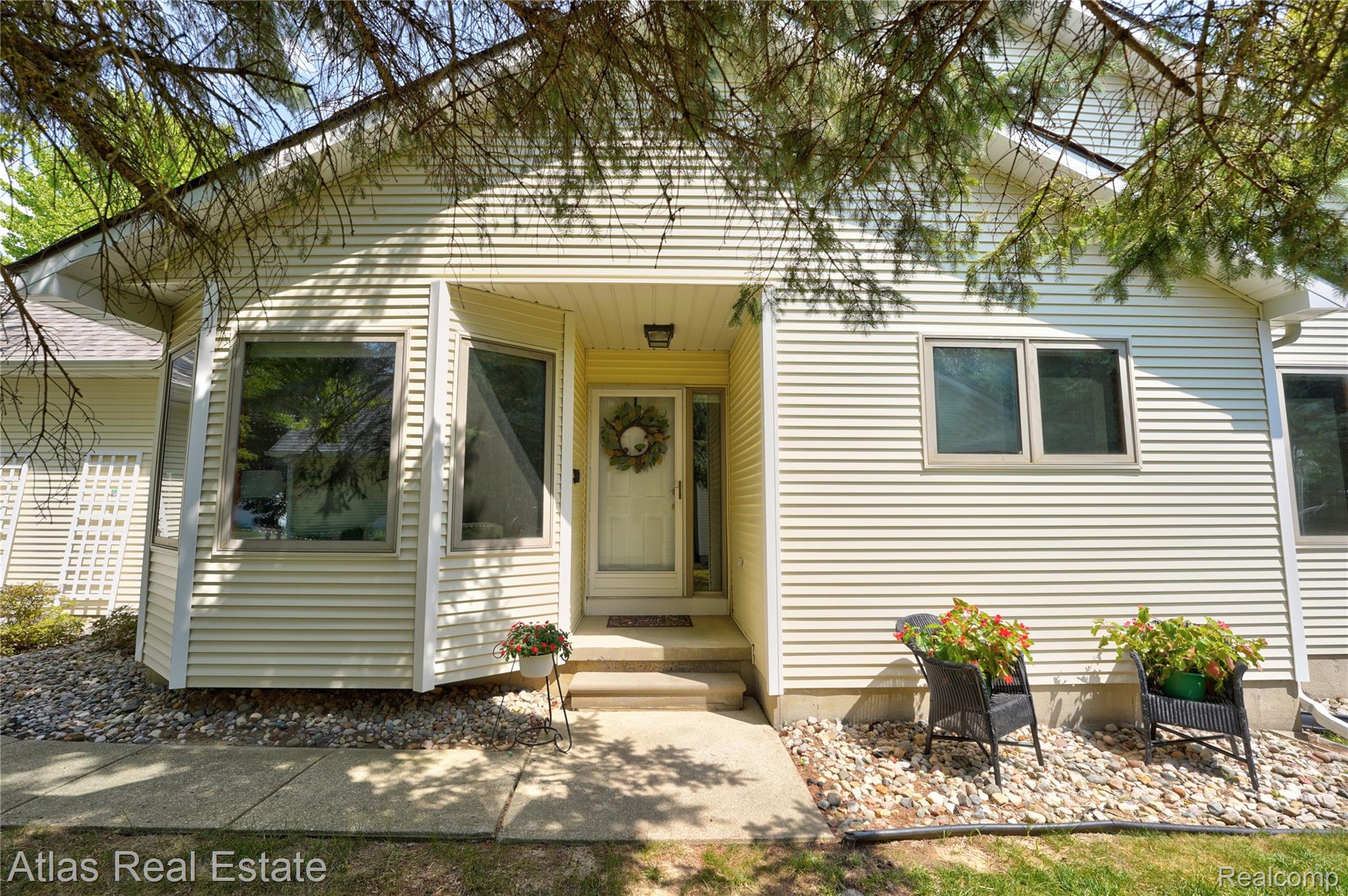 9434 Linda Drive Property Photo 1