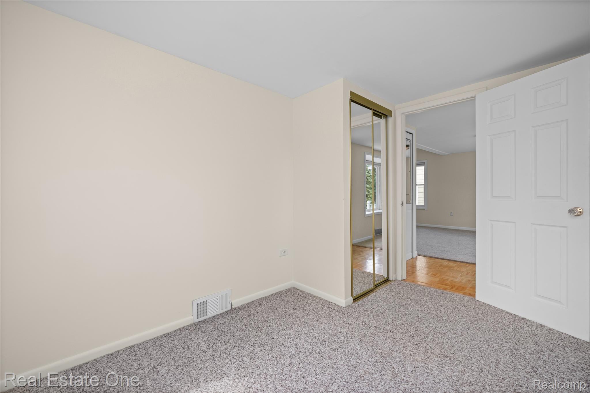 4470 Bethune Court Property Photo 10