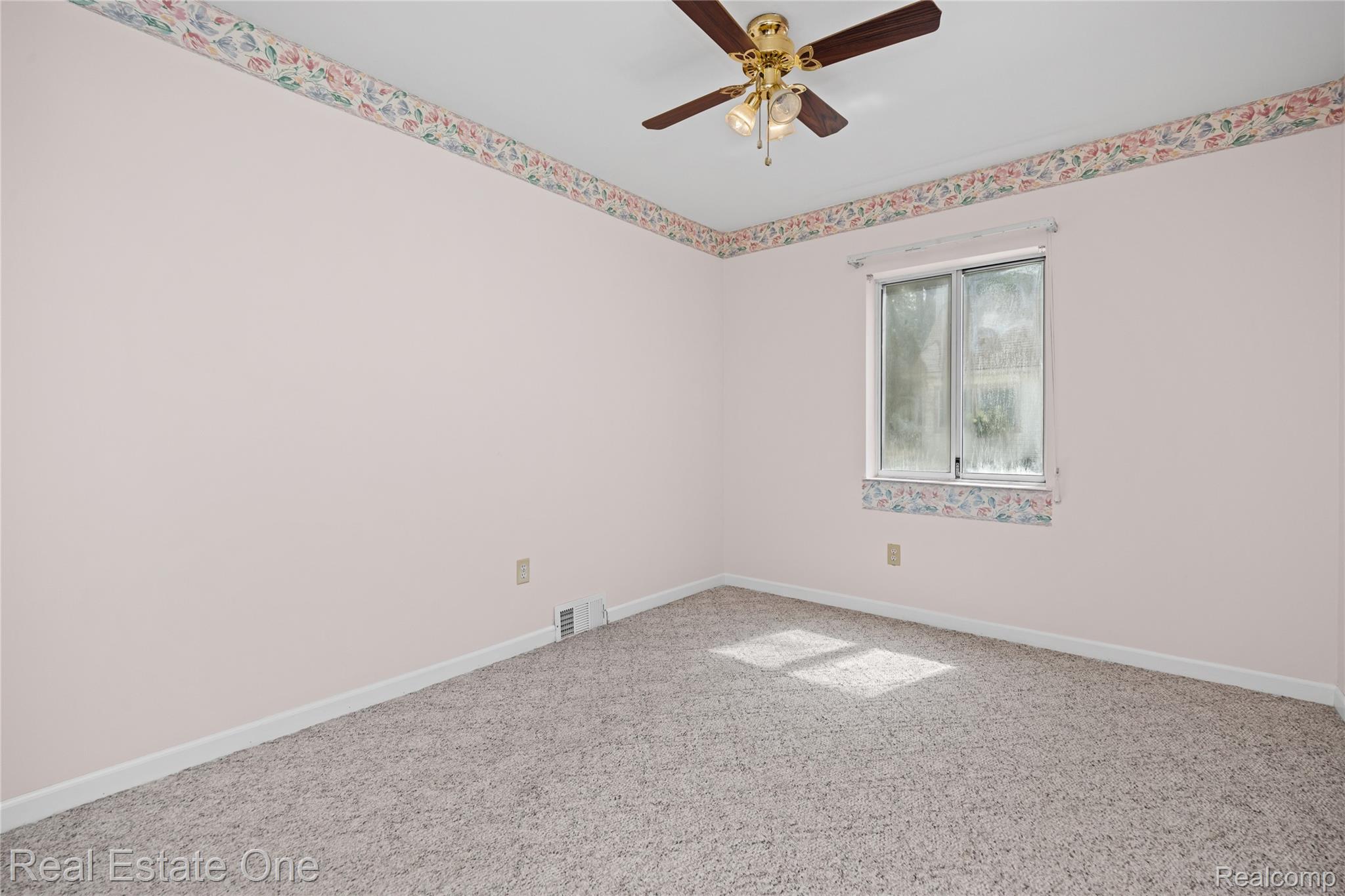 4470 Bethune Court Property Photo 14