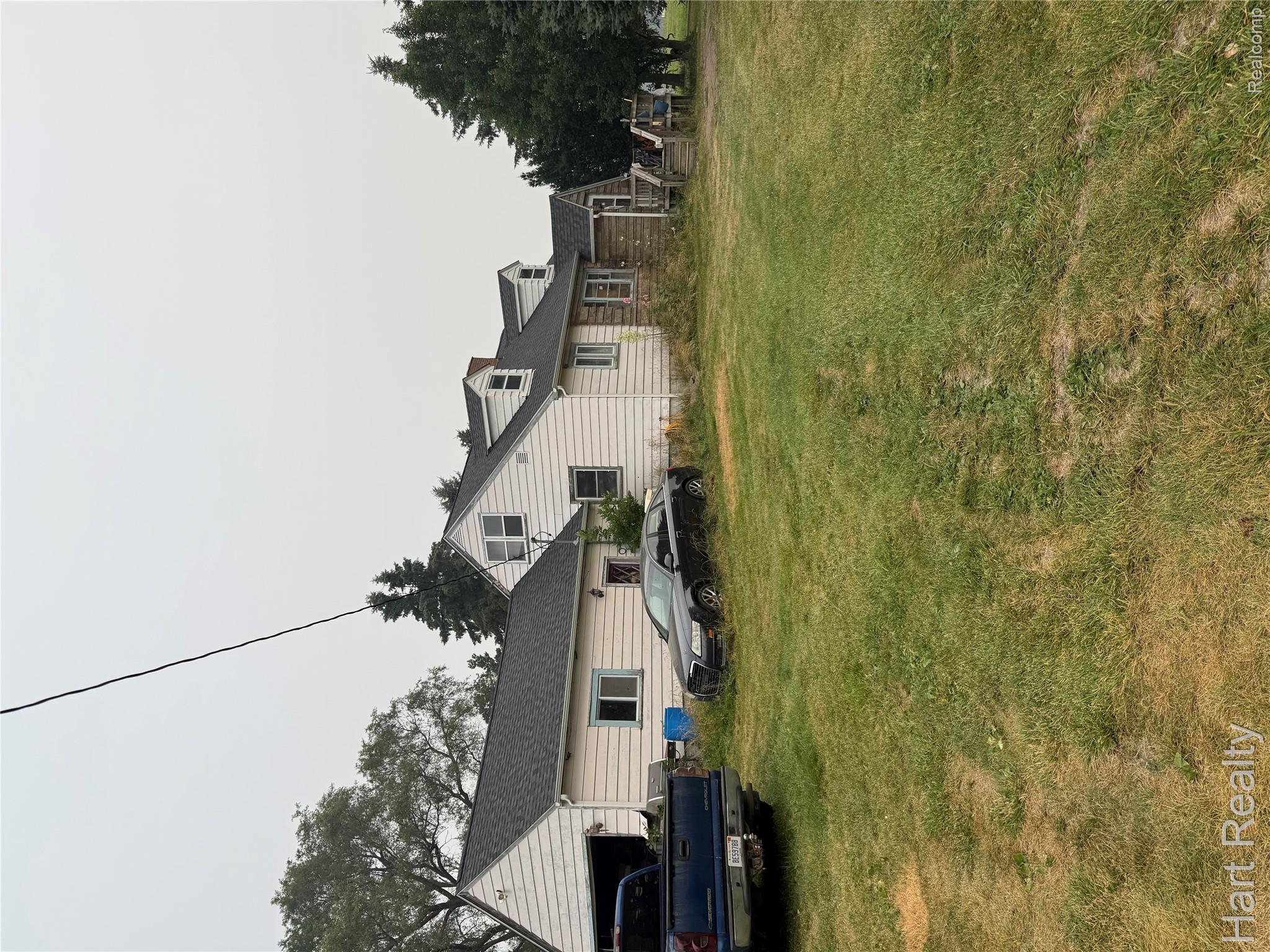 945 N Van Dyke Road Property Photo 1