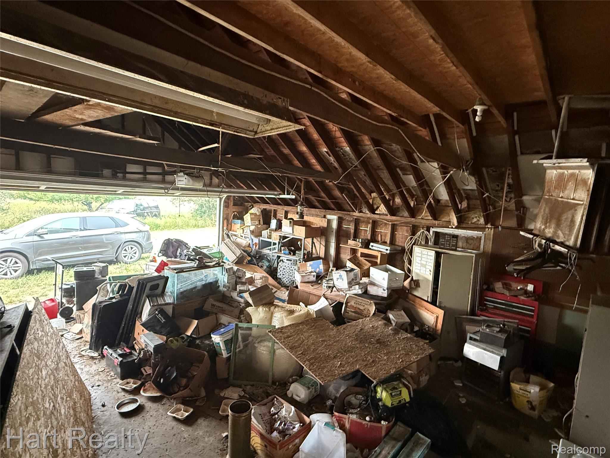 945 N Van Dyke Road Property Photo 9