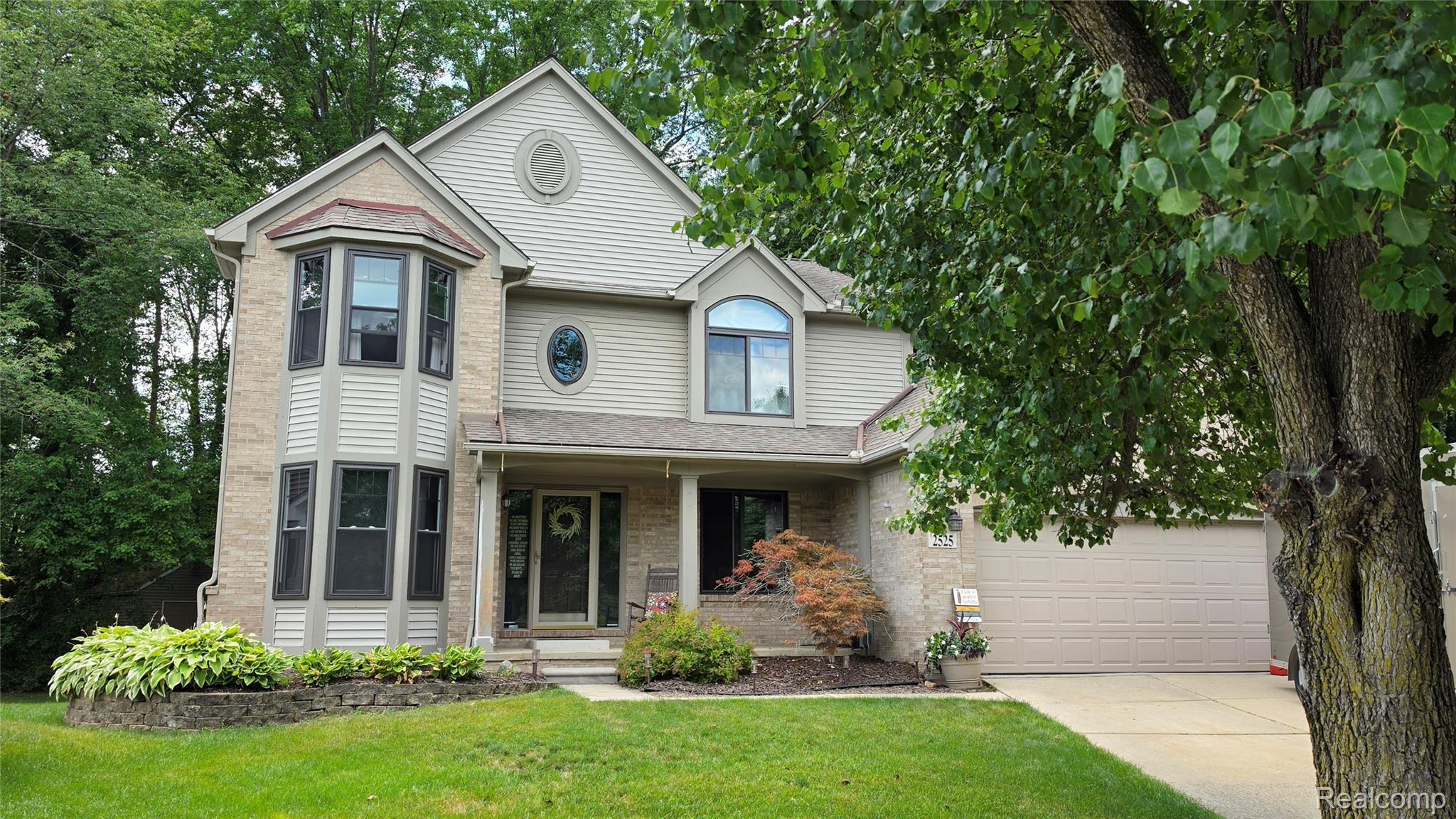 2525 Baltusrol Court Property Photo 1