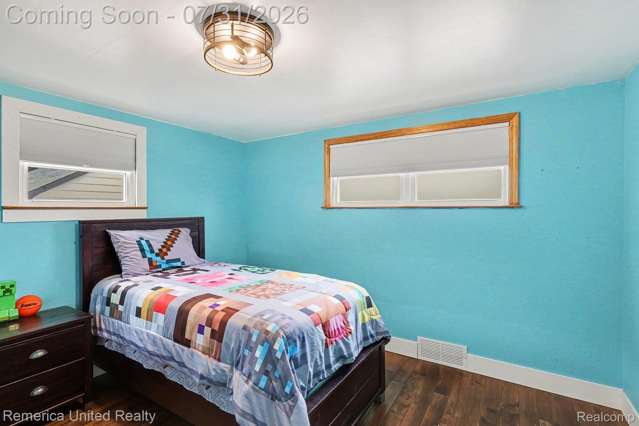 4385 M 52 Property Photo 11