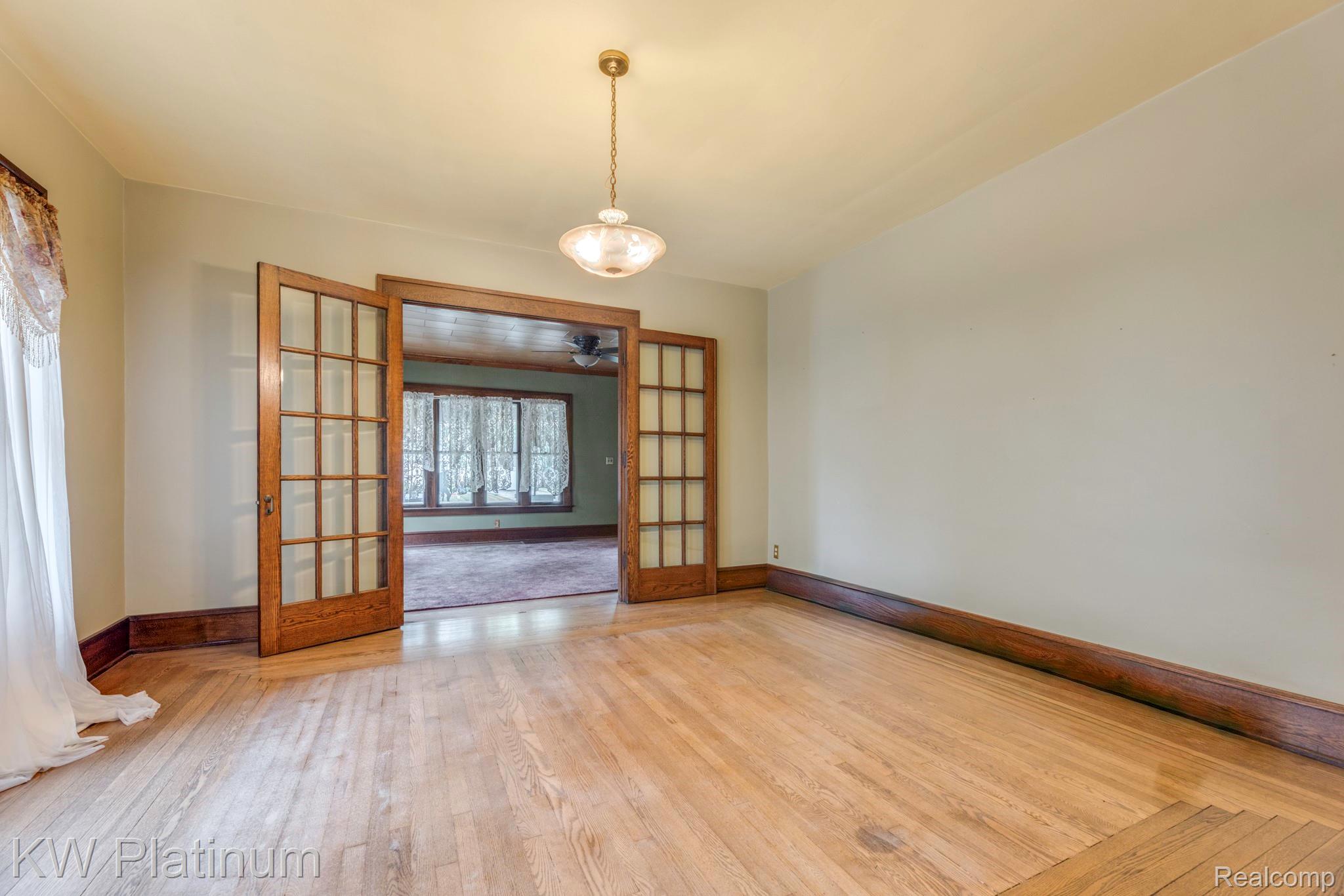 106 E Mechanic Street Property Photo 5