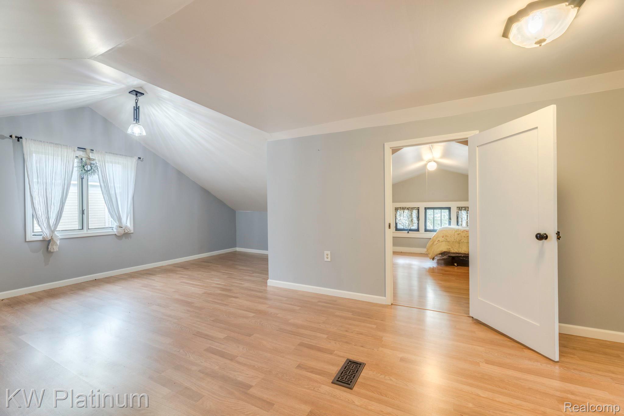 106 E Mechanic Street Property Photo 16