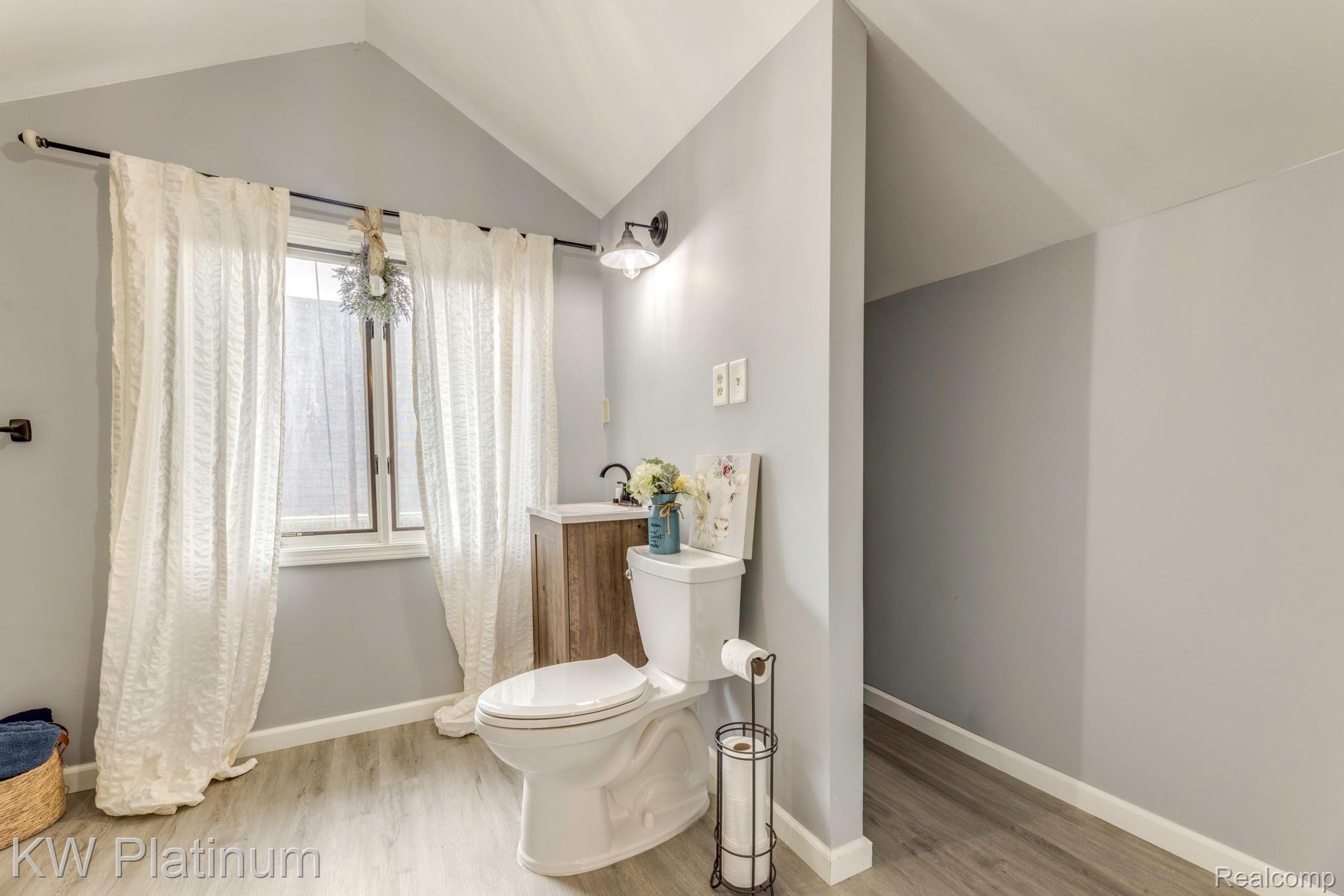 106 E Mechanic Street Property Photo 21