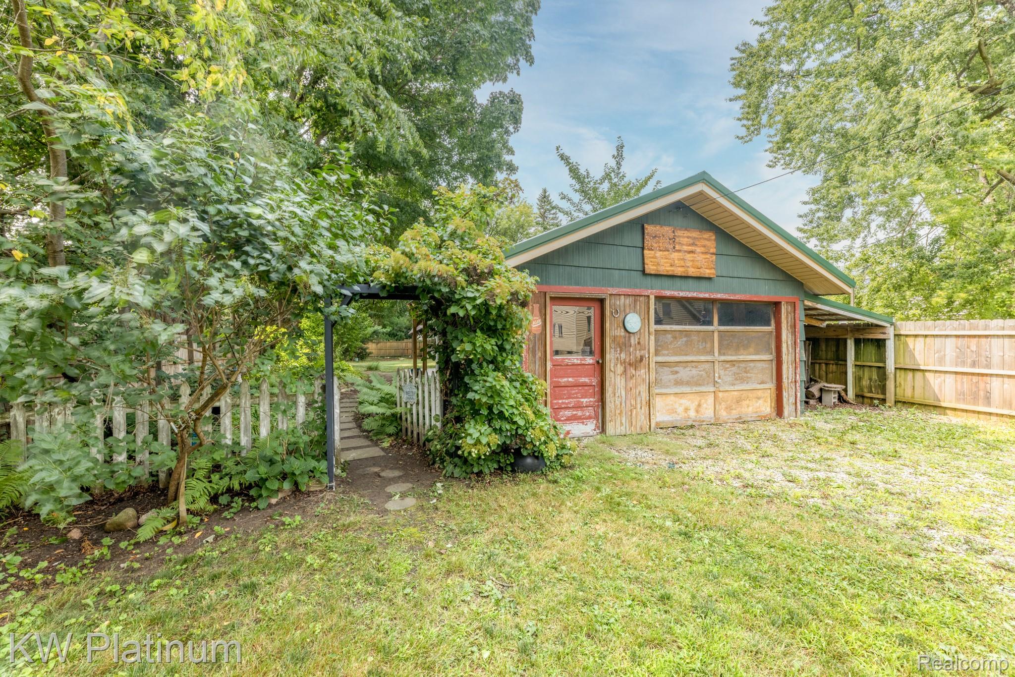 106 E Mechanic Street Property Photo 28