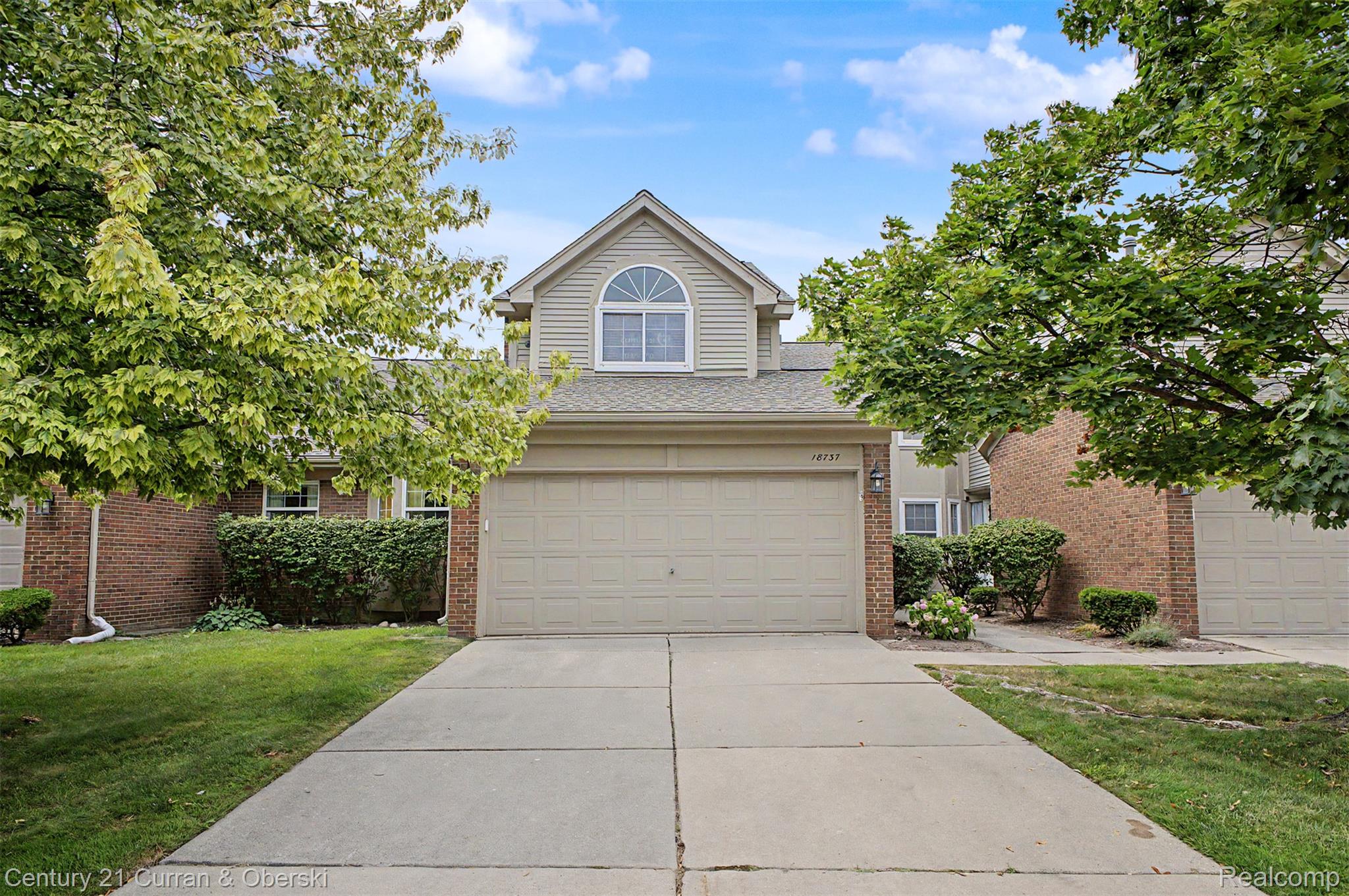 18737 Hilltop Boulevard Property Photo 1