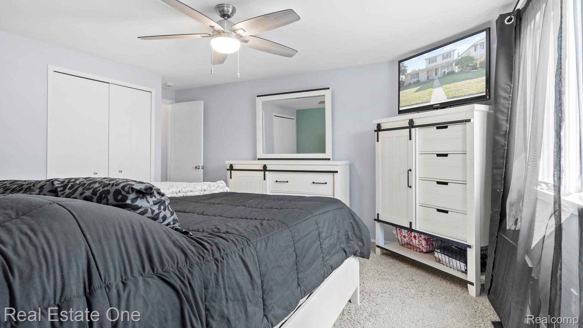 20272 Wellesley Street Property Photo 16