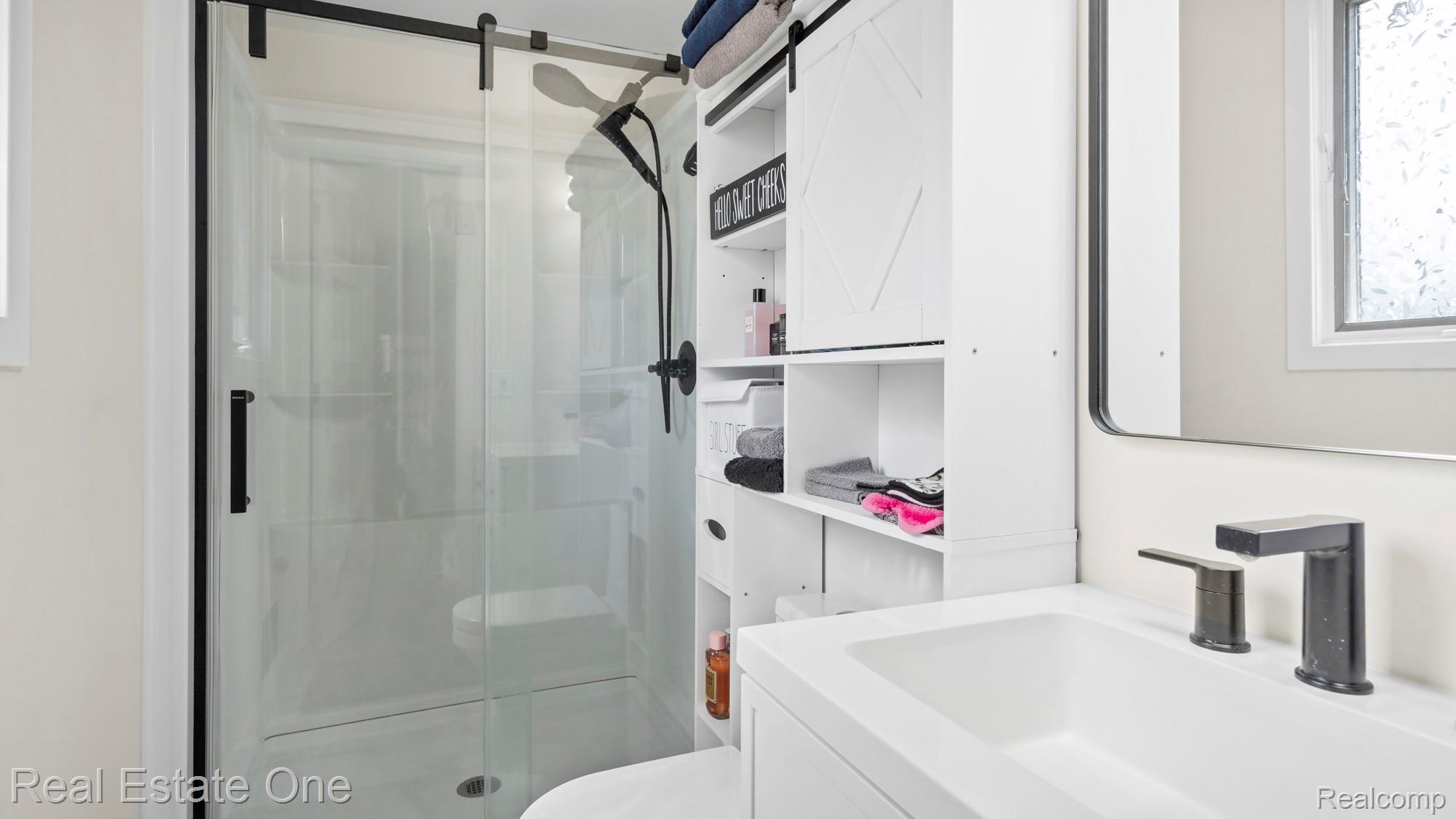 20272 Wellesley Street Property Photo 17