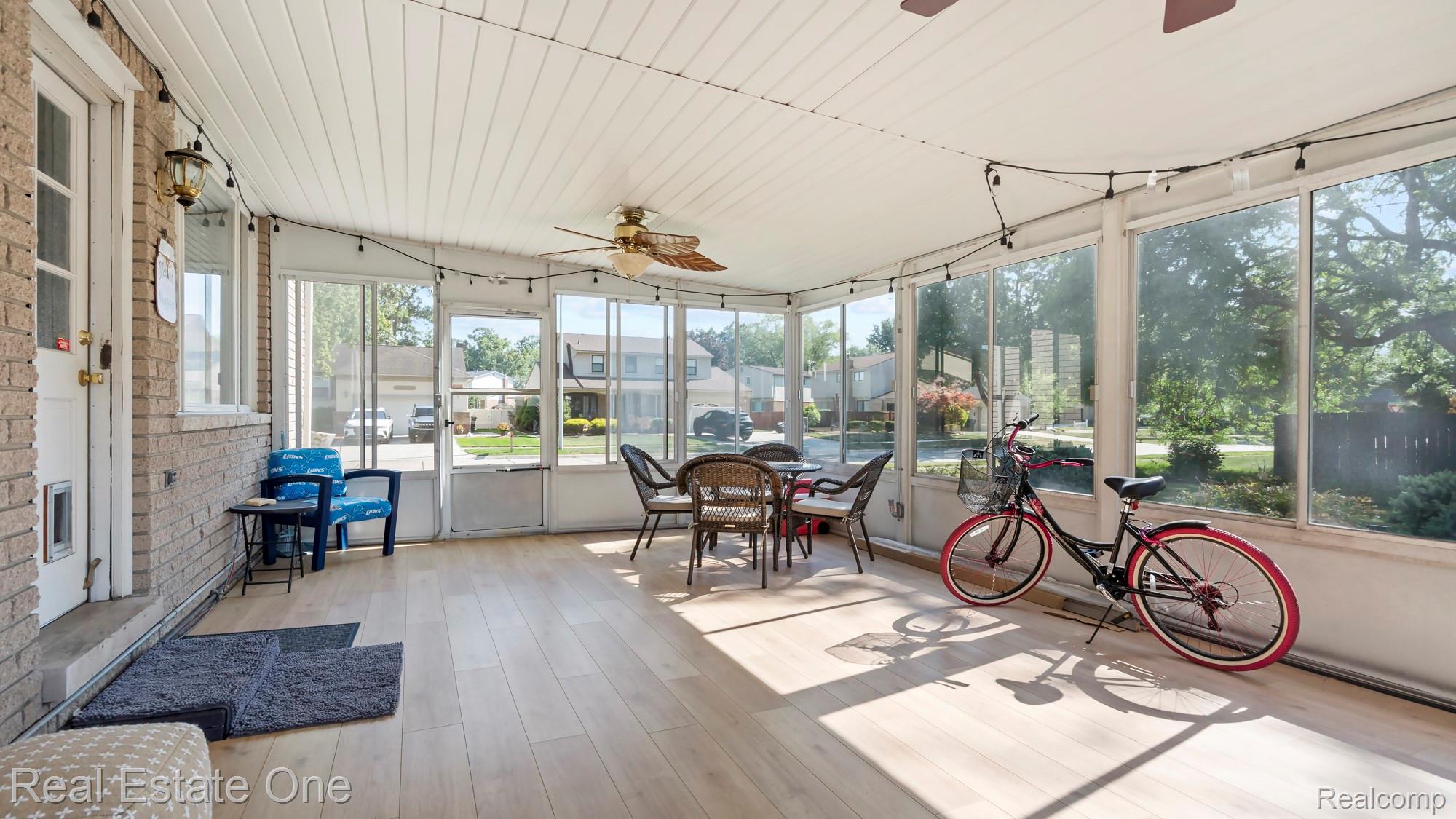 20272 Wellesley Street Property Photo 35