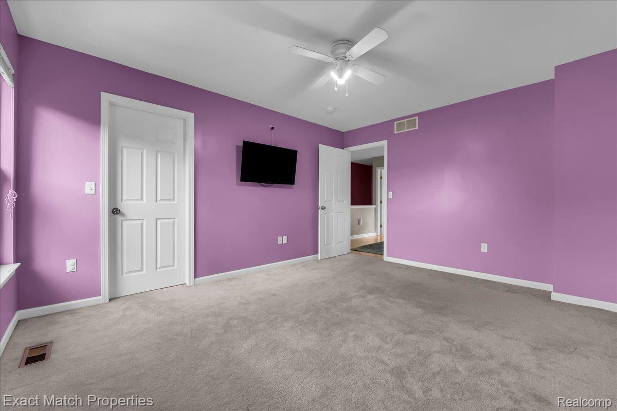 1633 Four Seasons Drive Property Photo 33