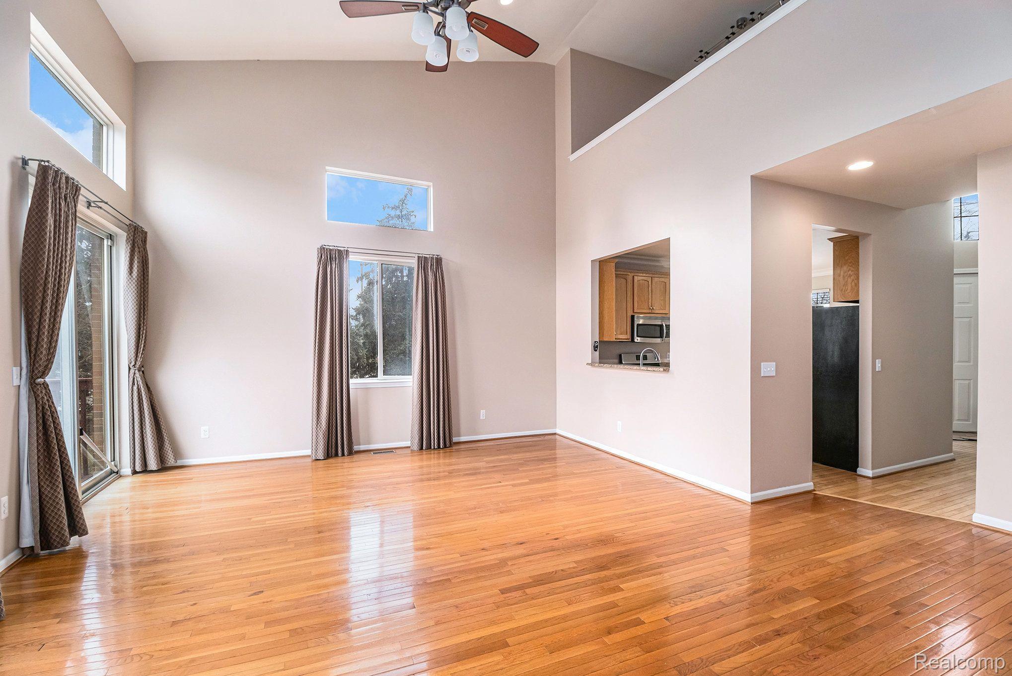 1028 Maya Court Unit Property Photo 3