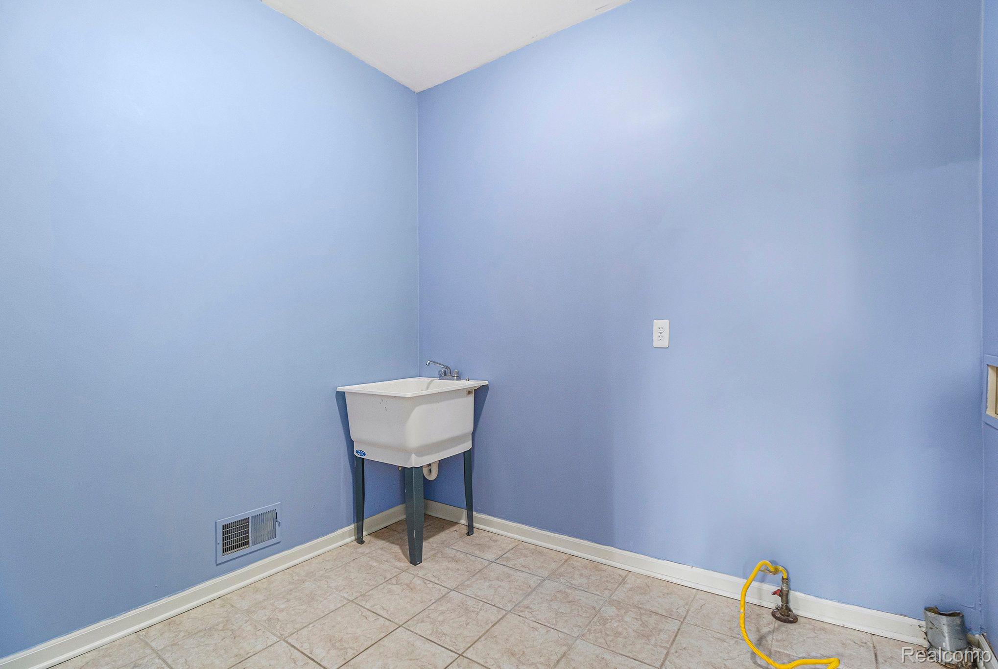 1028 Maya Court Unit Property Photo 13