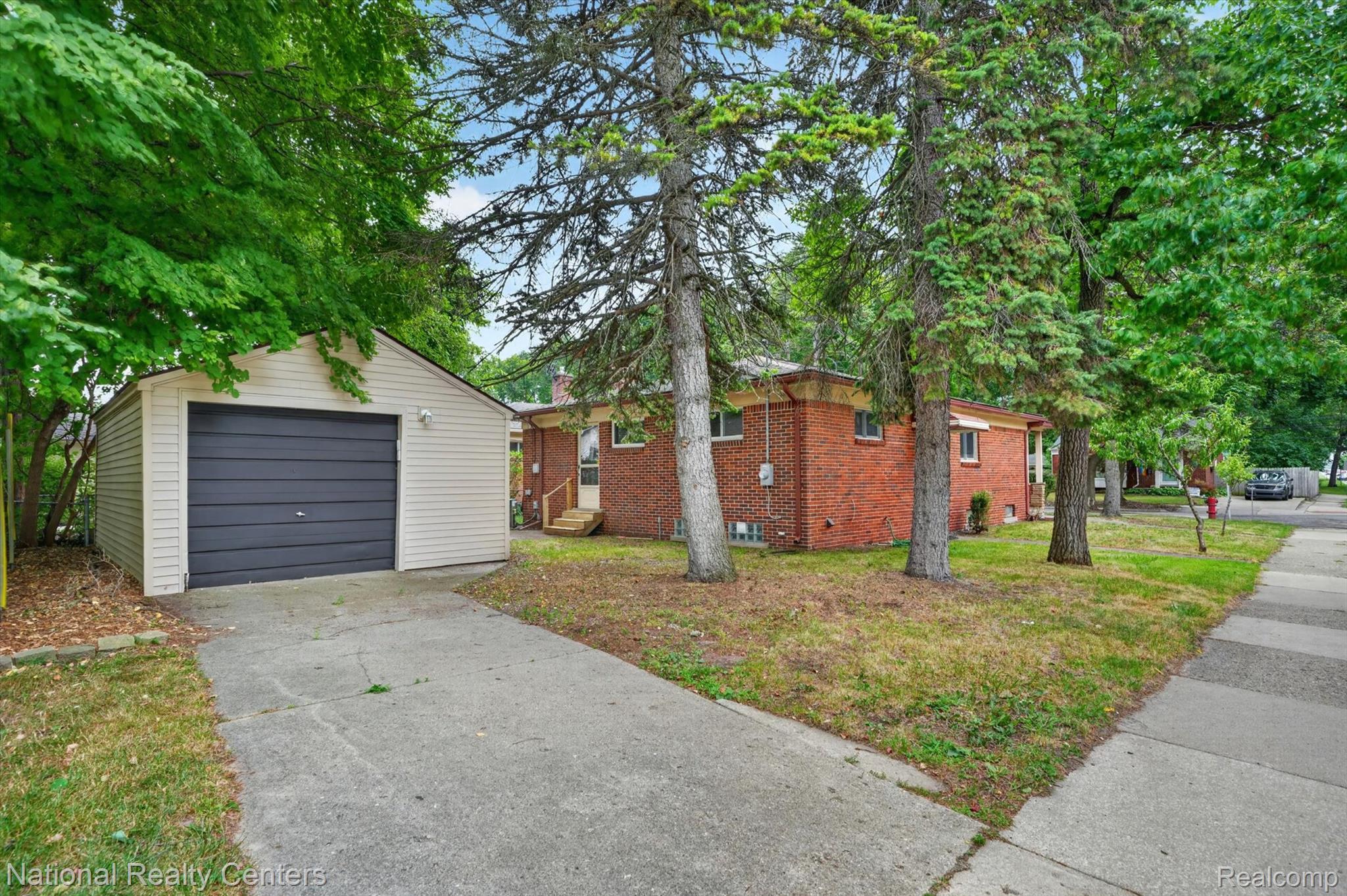3220 Sylvan Drive Property Photo 5