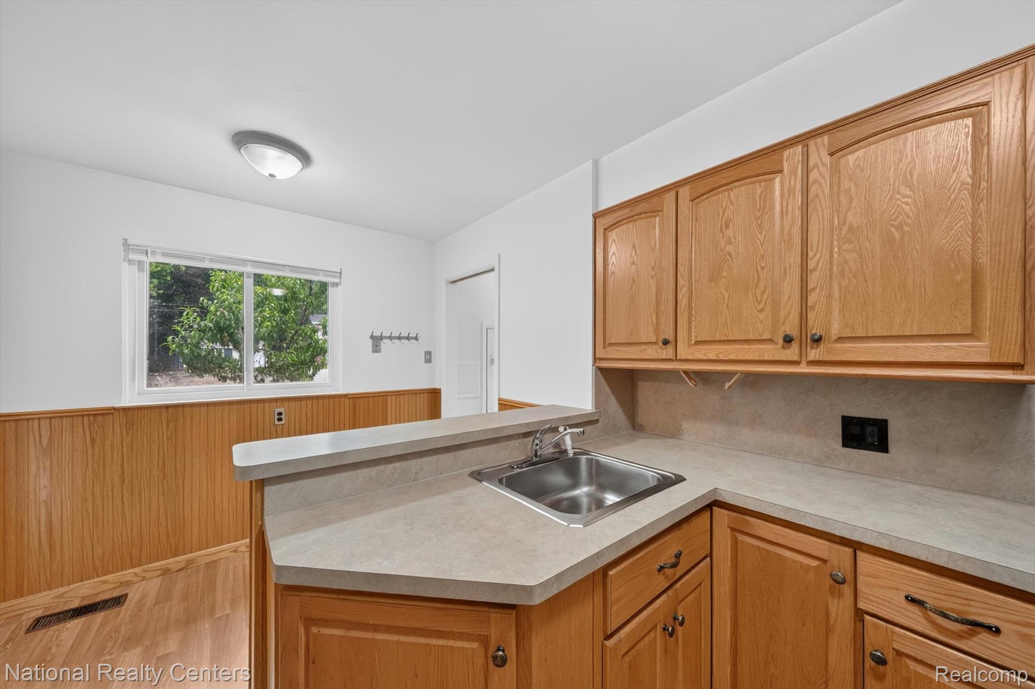 3220 Sylvan Drive Property Photo 19