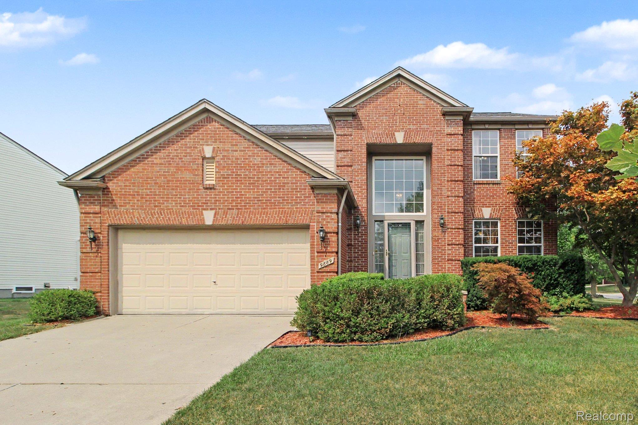 9889 High Meadow Drive Property Photo 1