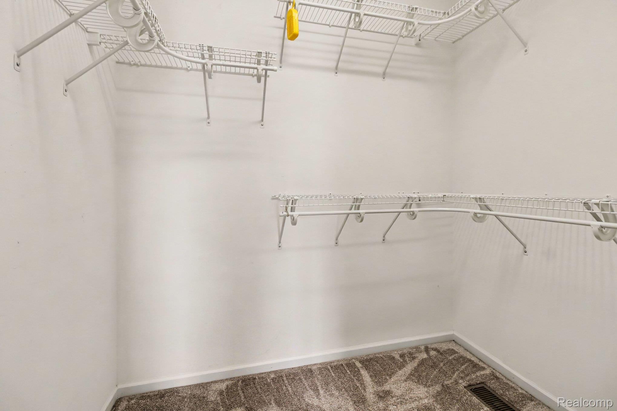 9889 High Meadow Drive Property Photo 14