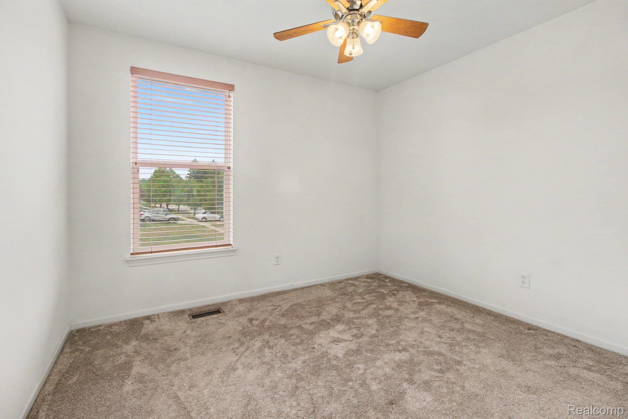 9889 High Meadow Drive Property Photo 16