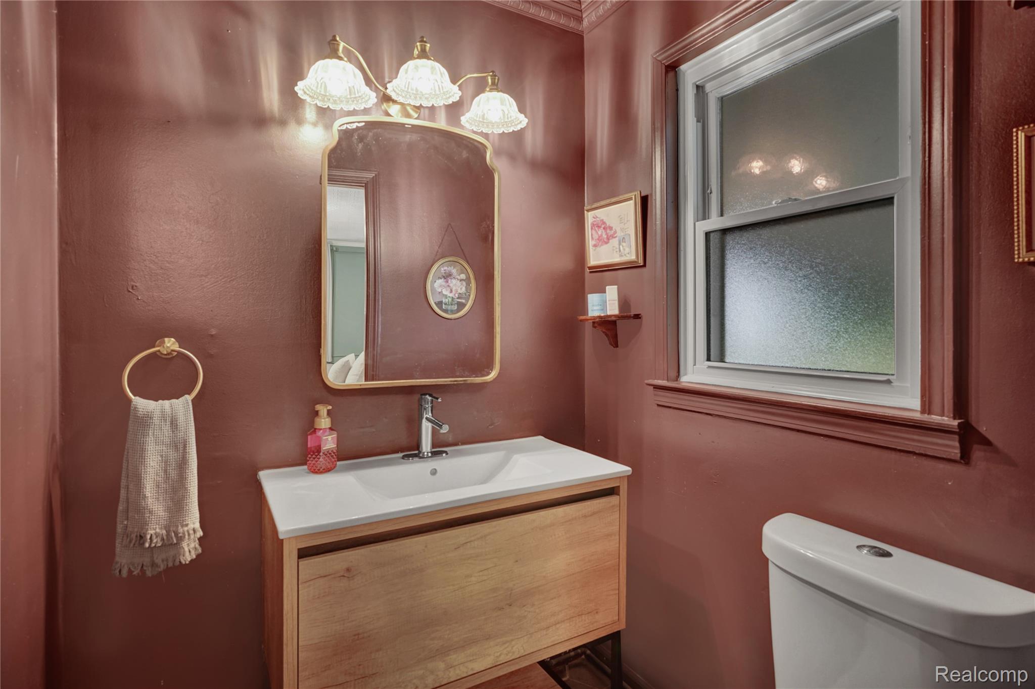 20215 W Eastwood Drive Property Photo 22