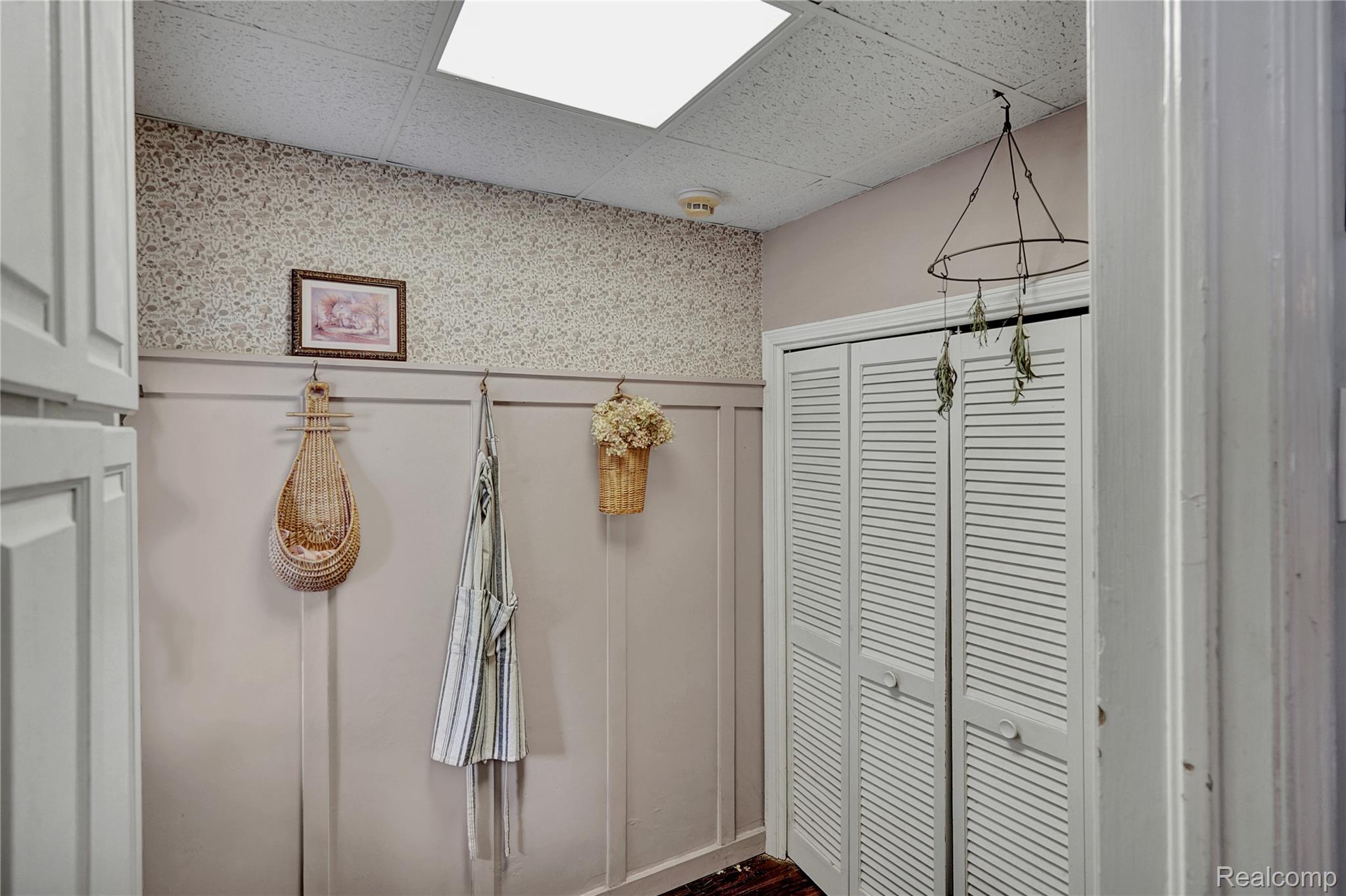 20215 W Eastwood Drive Property Photo 27