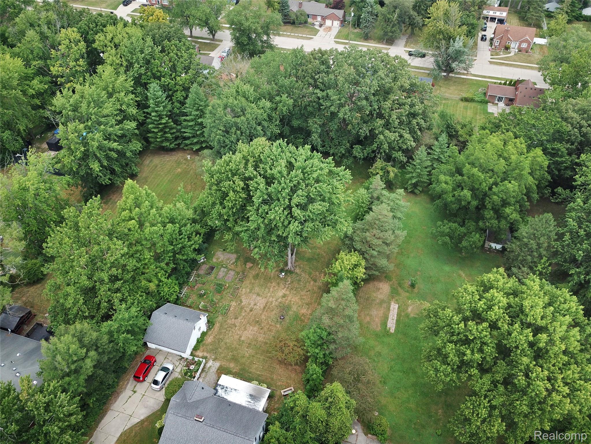 20215 W Eastwood Drive Property Photo 38