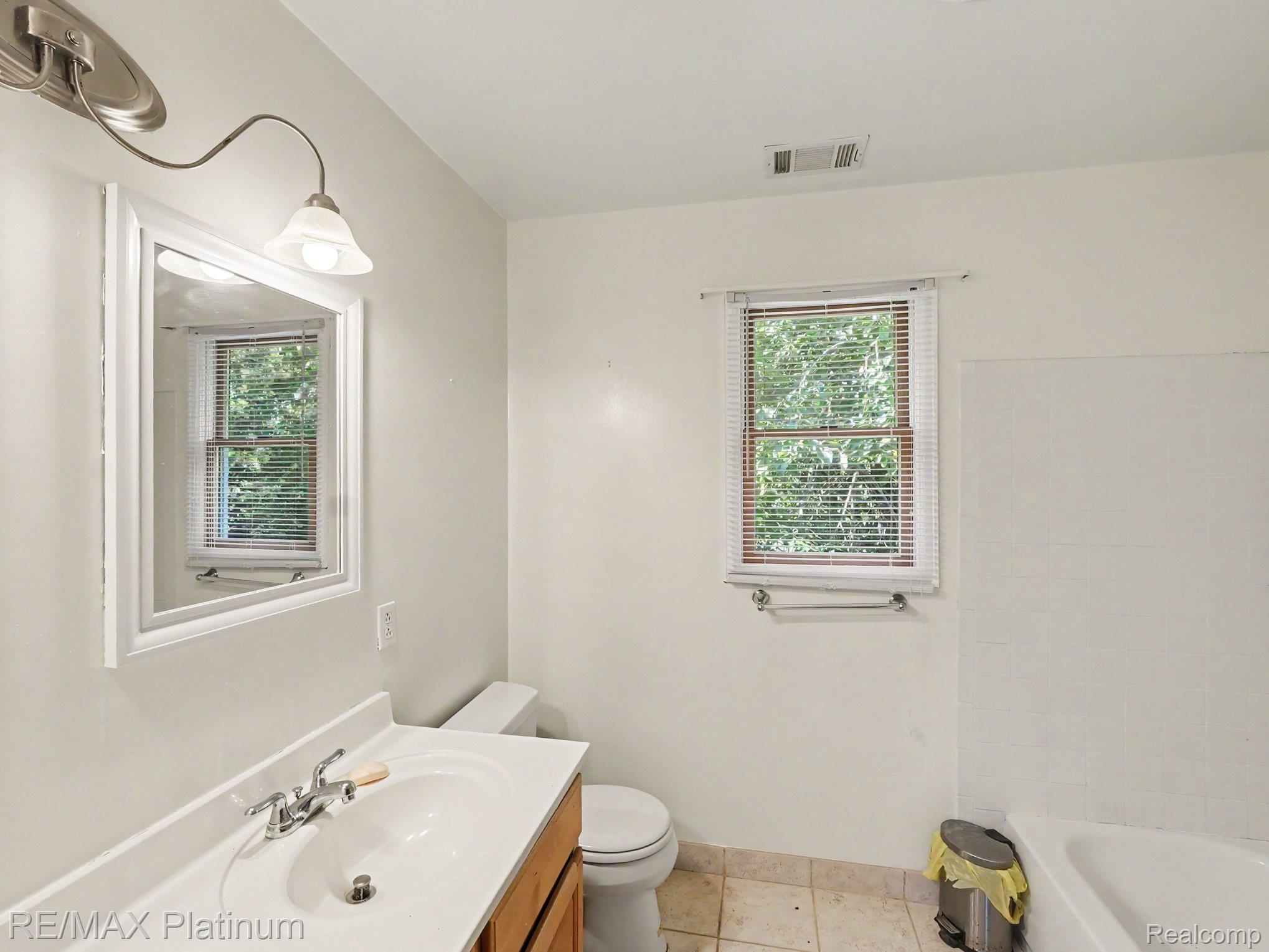 10149 Emerald Drive Property Photo 20